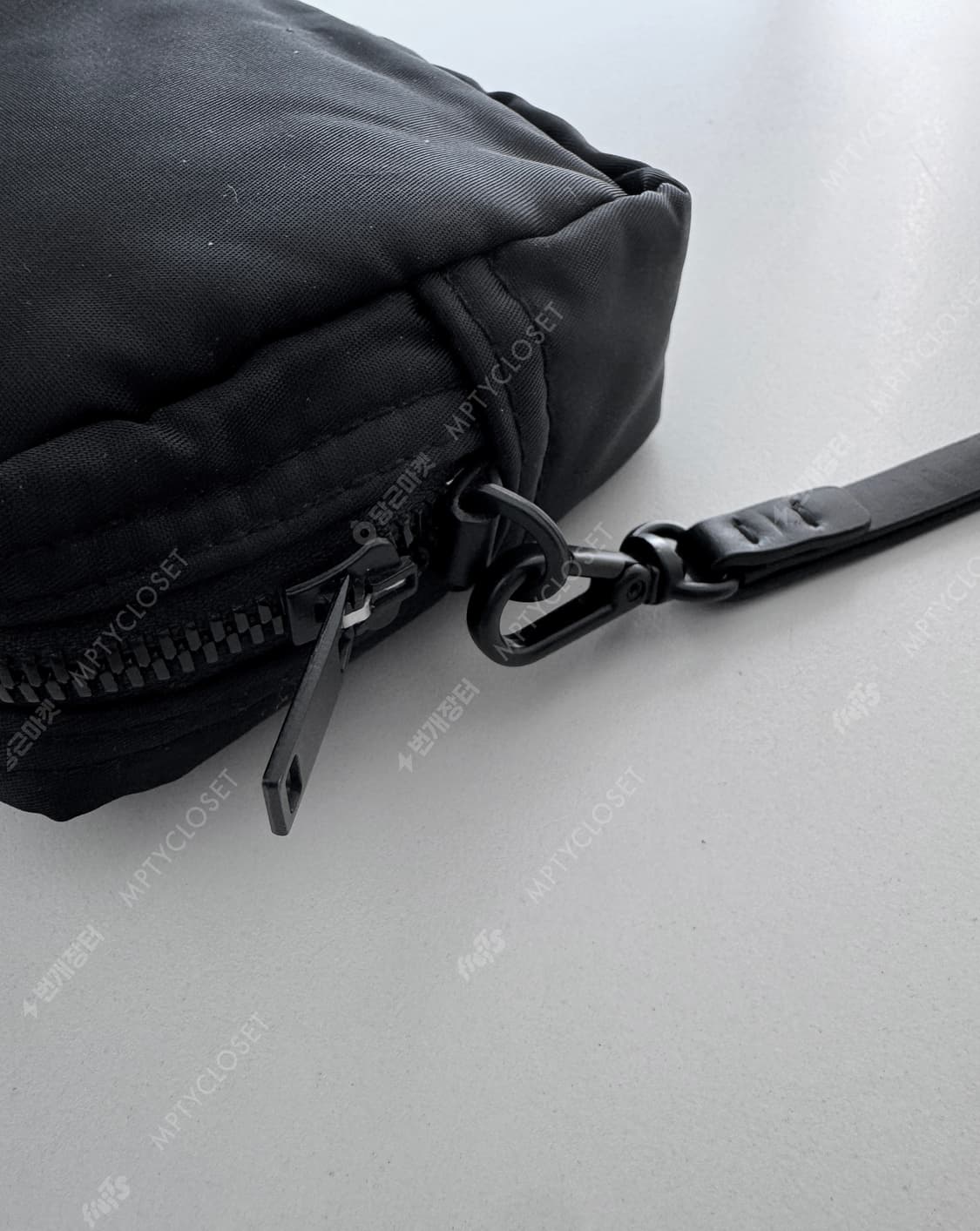 juun.j 준지 나일론 파우치백 상품이미지6