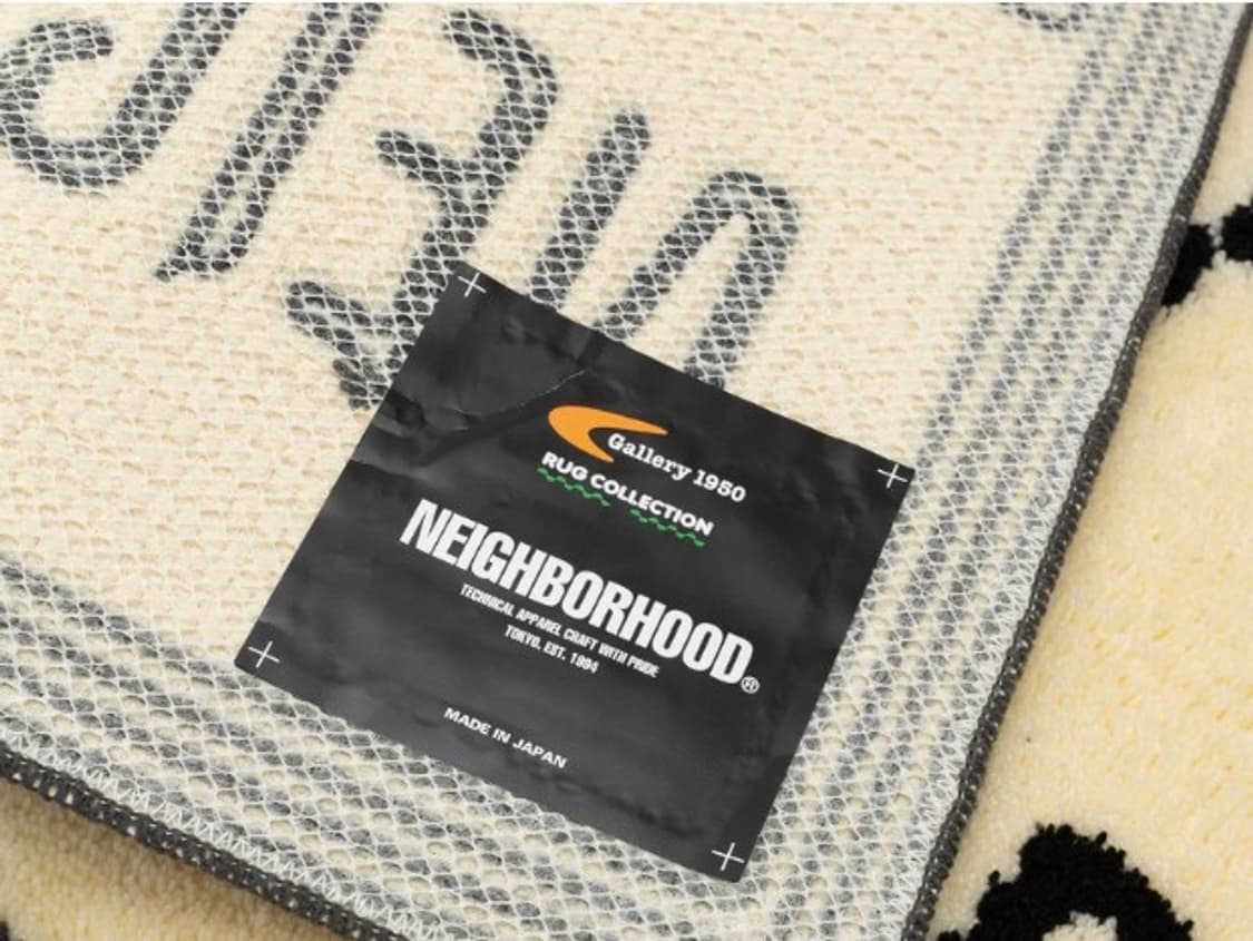 네이버후드 x 갤러리1950 체커 러그 매트 블랙 상품이미지3