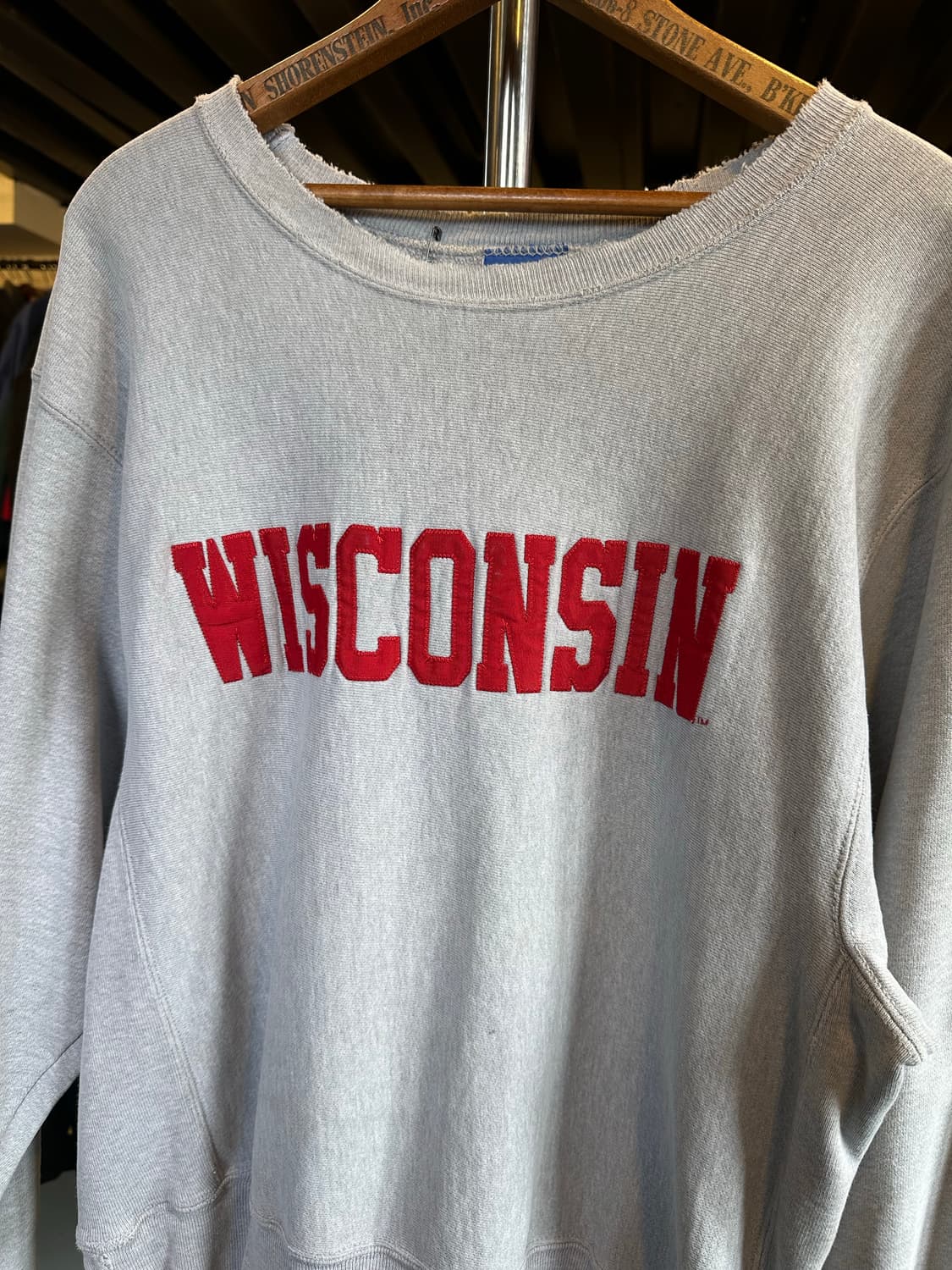 챔피온 리버스위브 위스콘신 데미지 스웻셔츠  상품이미지4