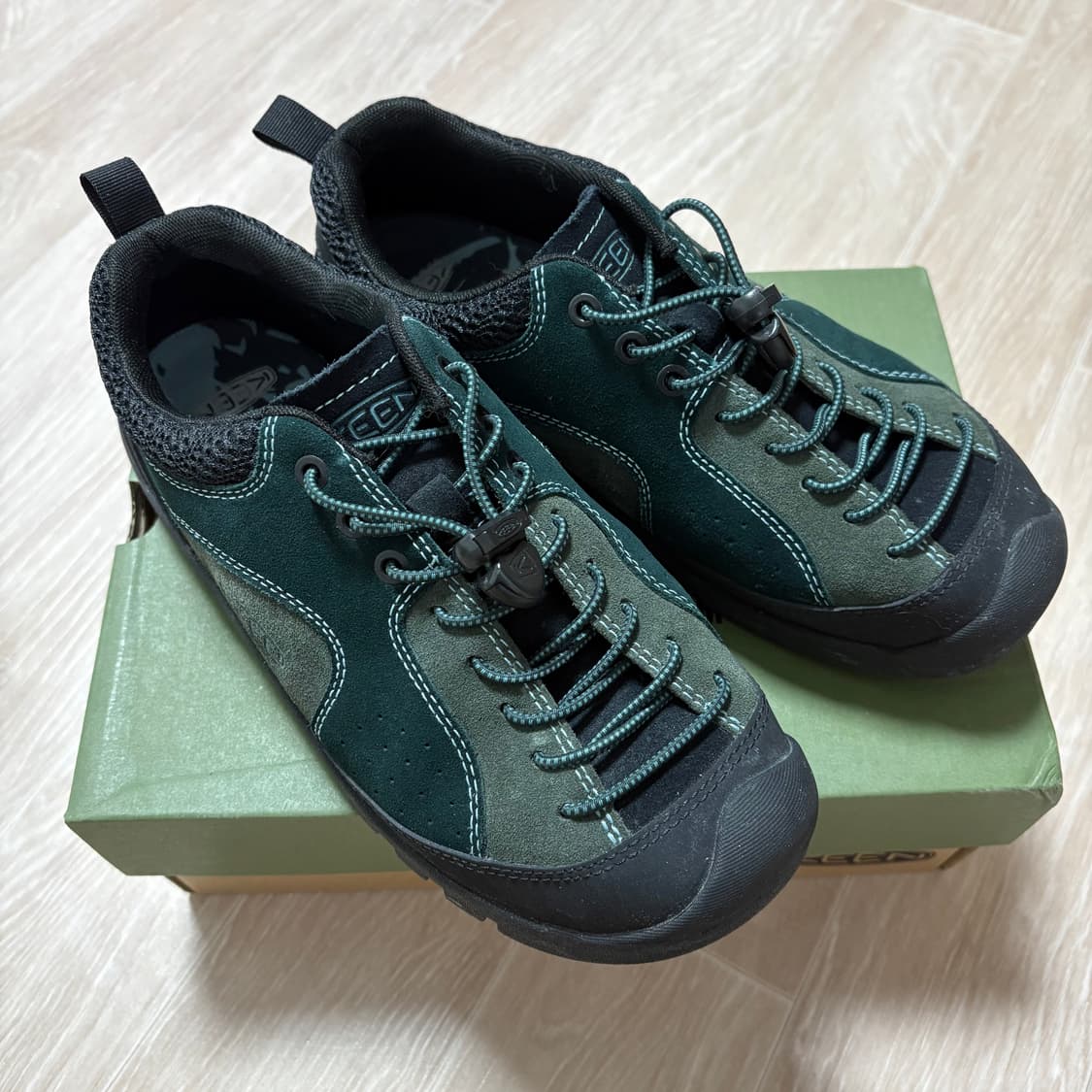 킨 이스트로그 콜라보 재스퍼 락 245mm 상품이미지1