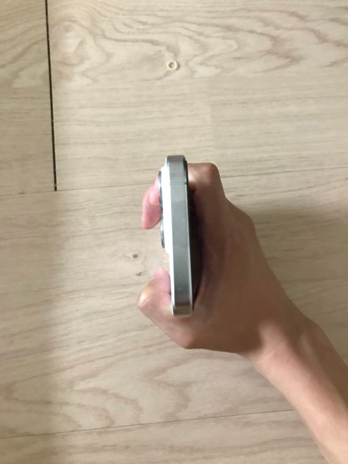 (S급)아이폰 15프로 화이트 128G 상품이미지3