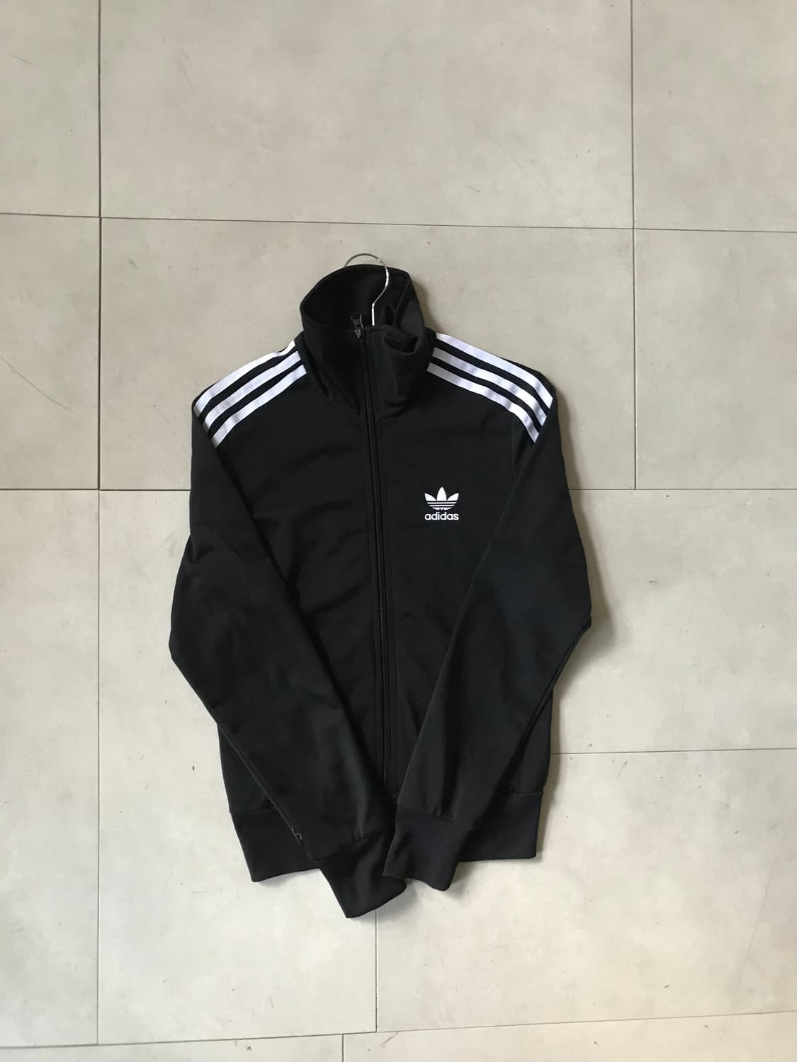 아디다스 블랙 딱붙핏 제니져지 상품이미지6