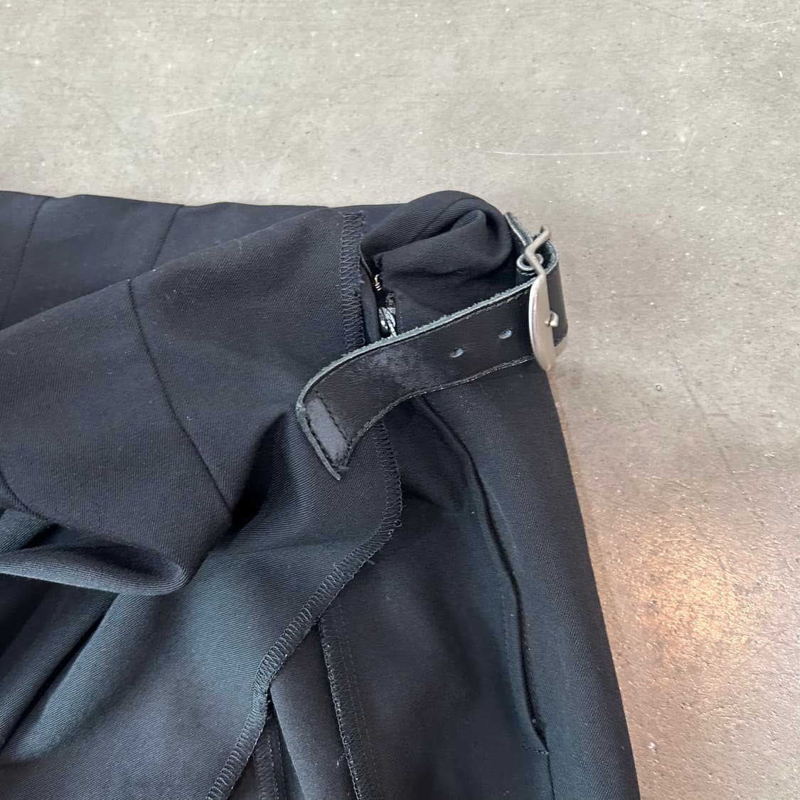 Junya watanabe 버클 플리츠 스커트 상품이미지4