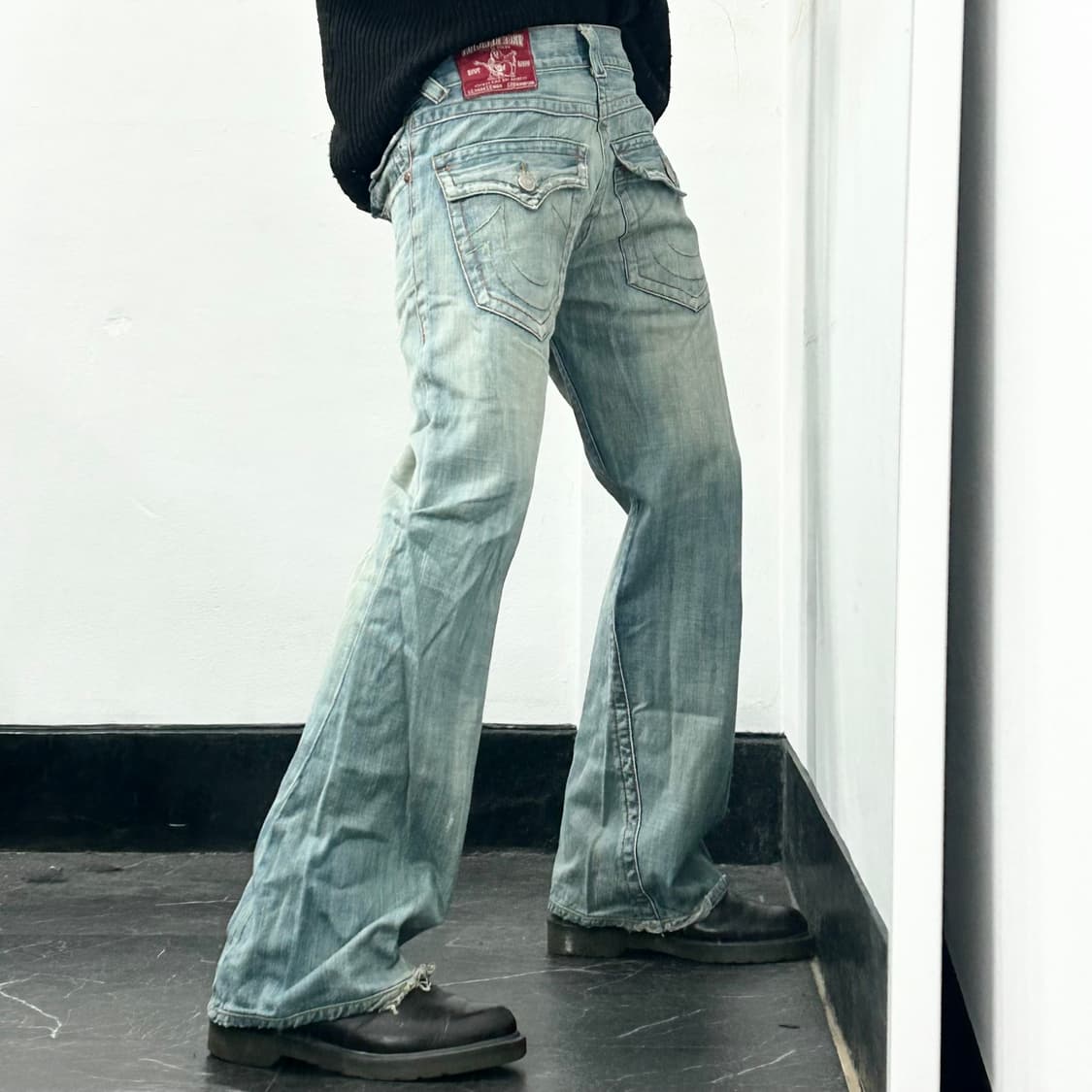 트루릴리전 853 부츠컷 데님 팬츠 상품이미지1