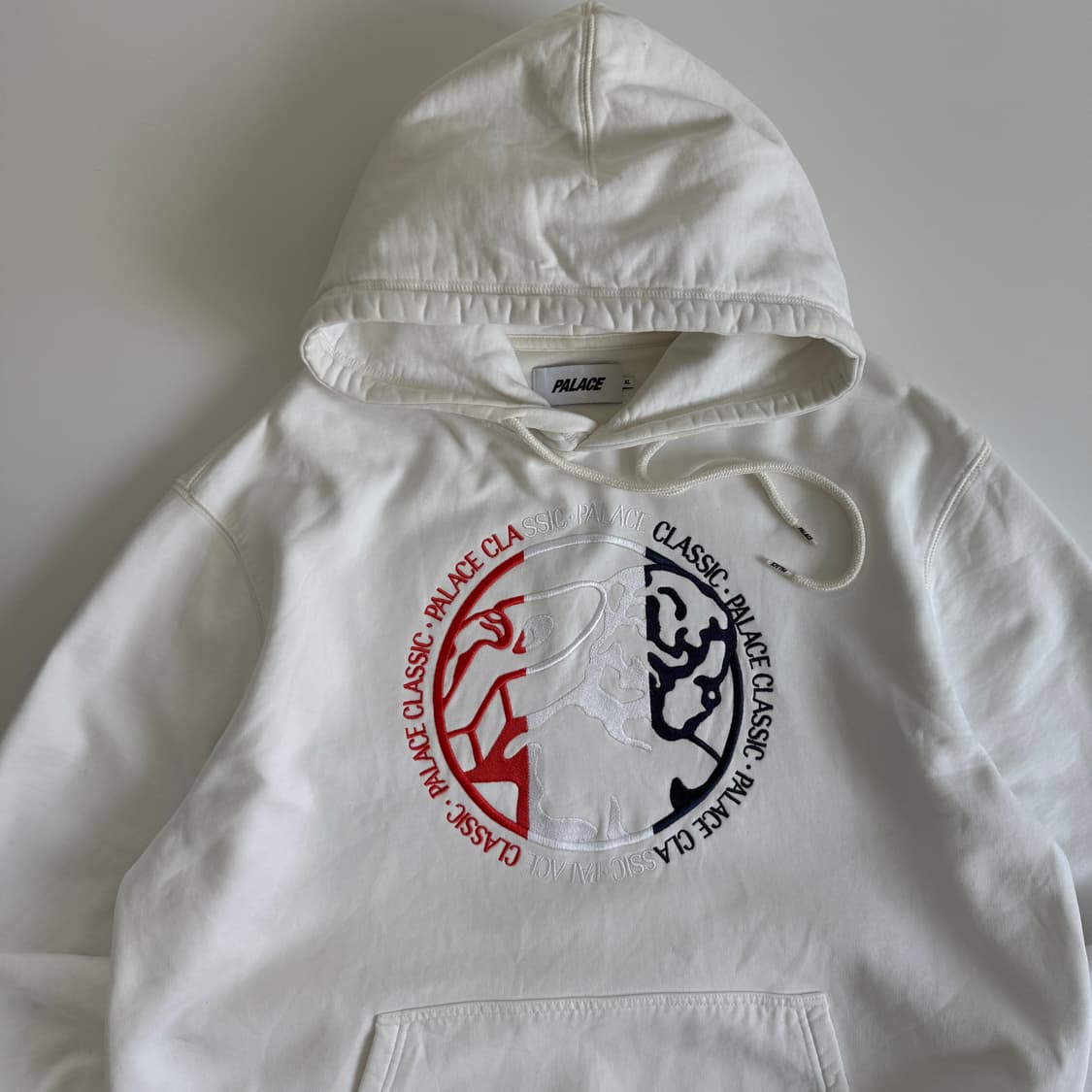 Palace 팔라스 22ss 클래시코 후드티 상품이미지2