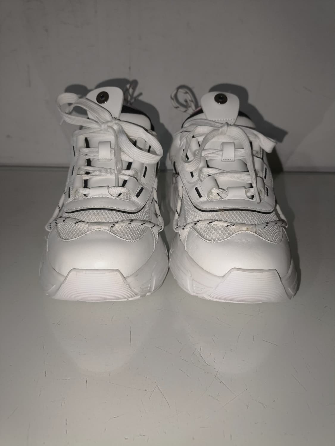 235mm 슈콤마보니 러너 스니커즈 상품이미지3