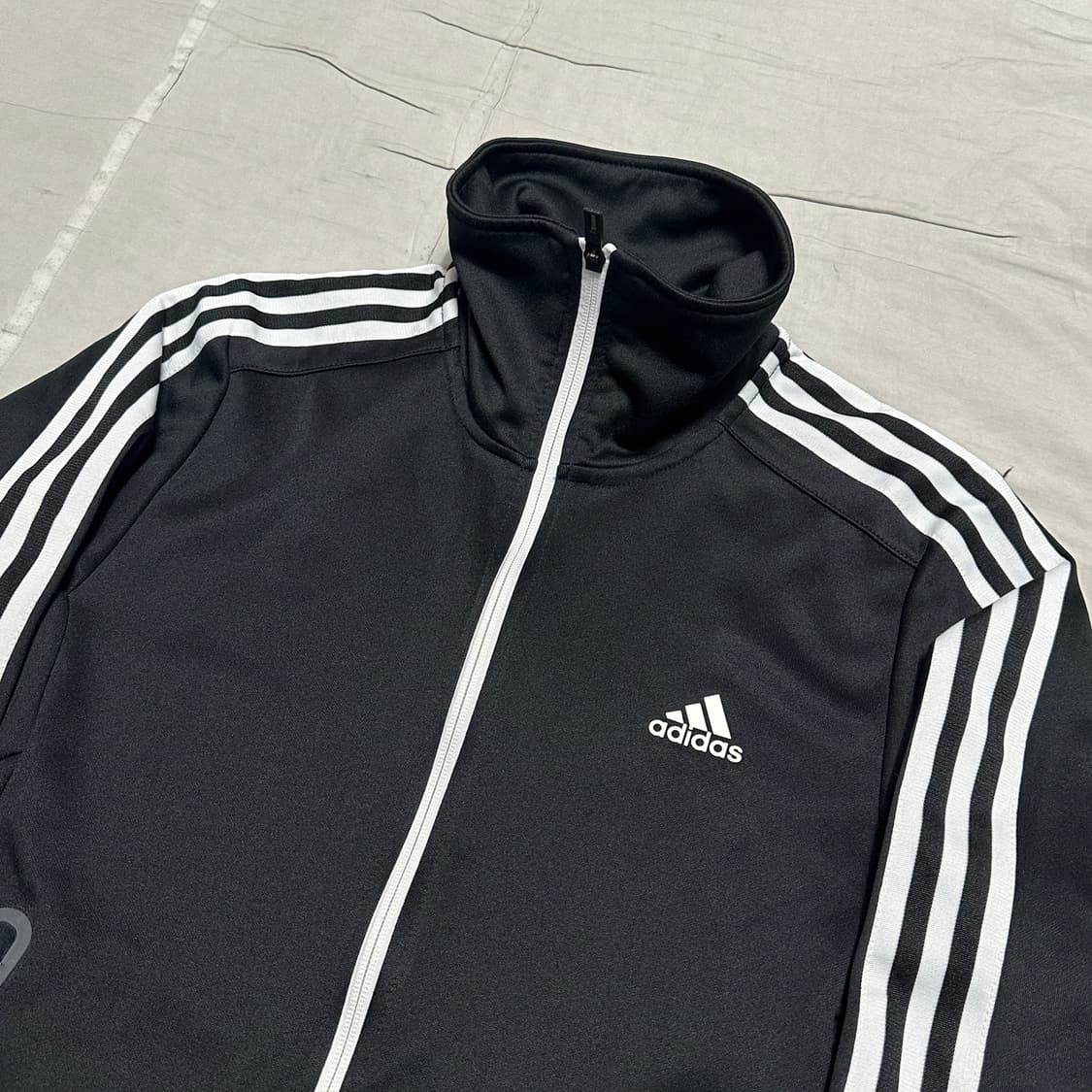 110 아디다스 삼선 블랙 트랙탑 상품이미지1