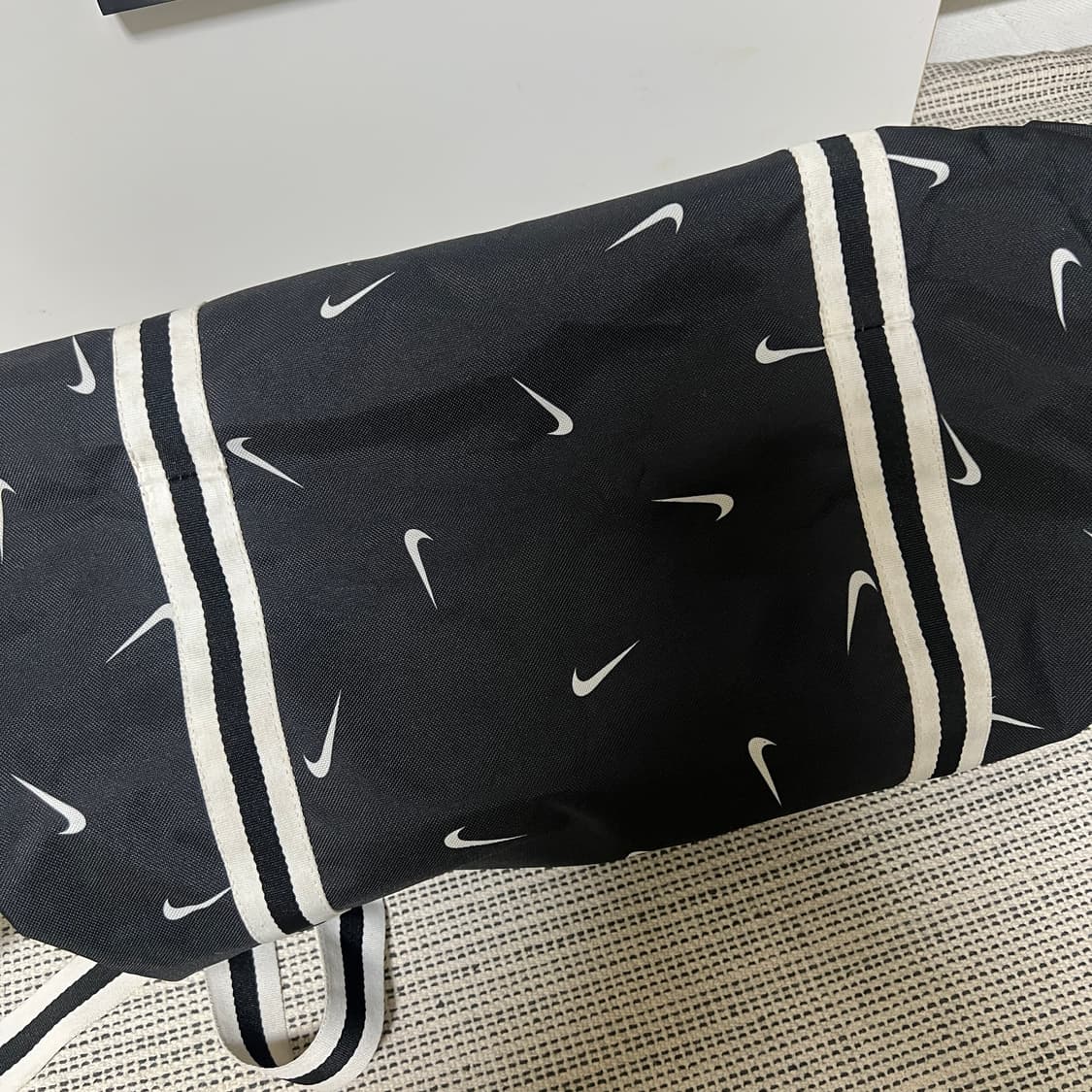 나이키 헤리티지 스우시 더플백 짐백 상품이미지7