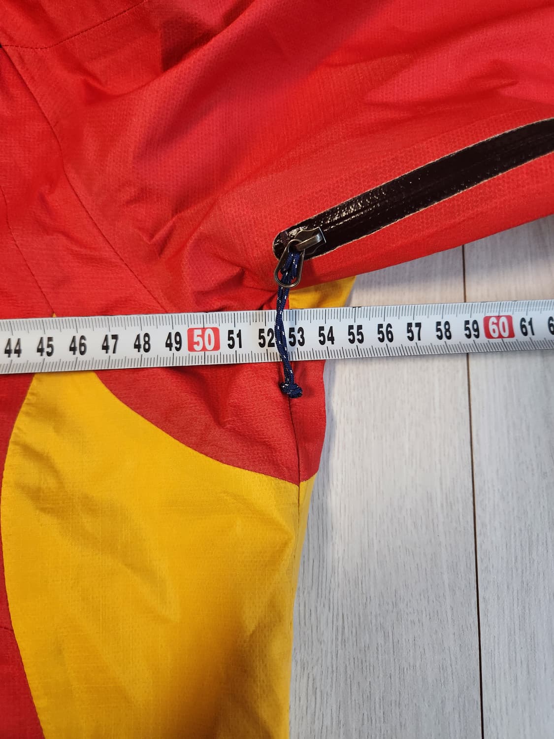 새상품급) 콜핑 고어택스 방수 방풍 기능성 등산 여성 바람막이 사이즈10 상품이미지3