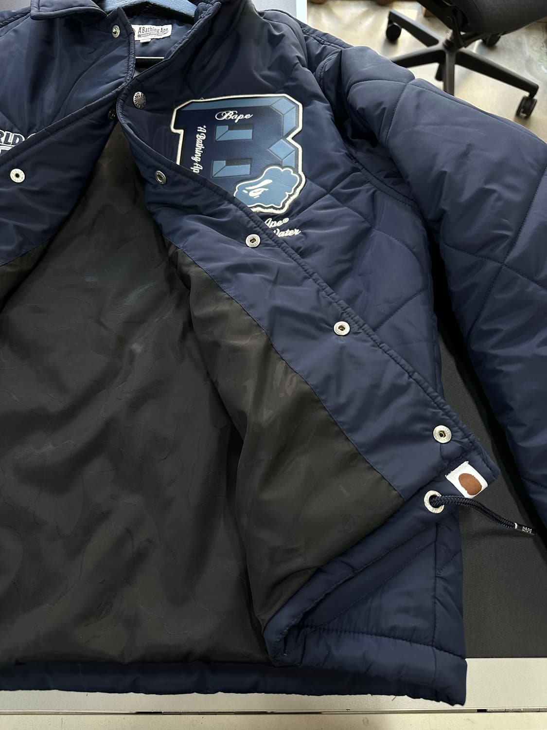 베이프 패치 퀼티드 코치자켓 점퍼 상품이미지8