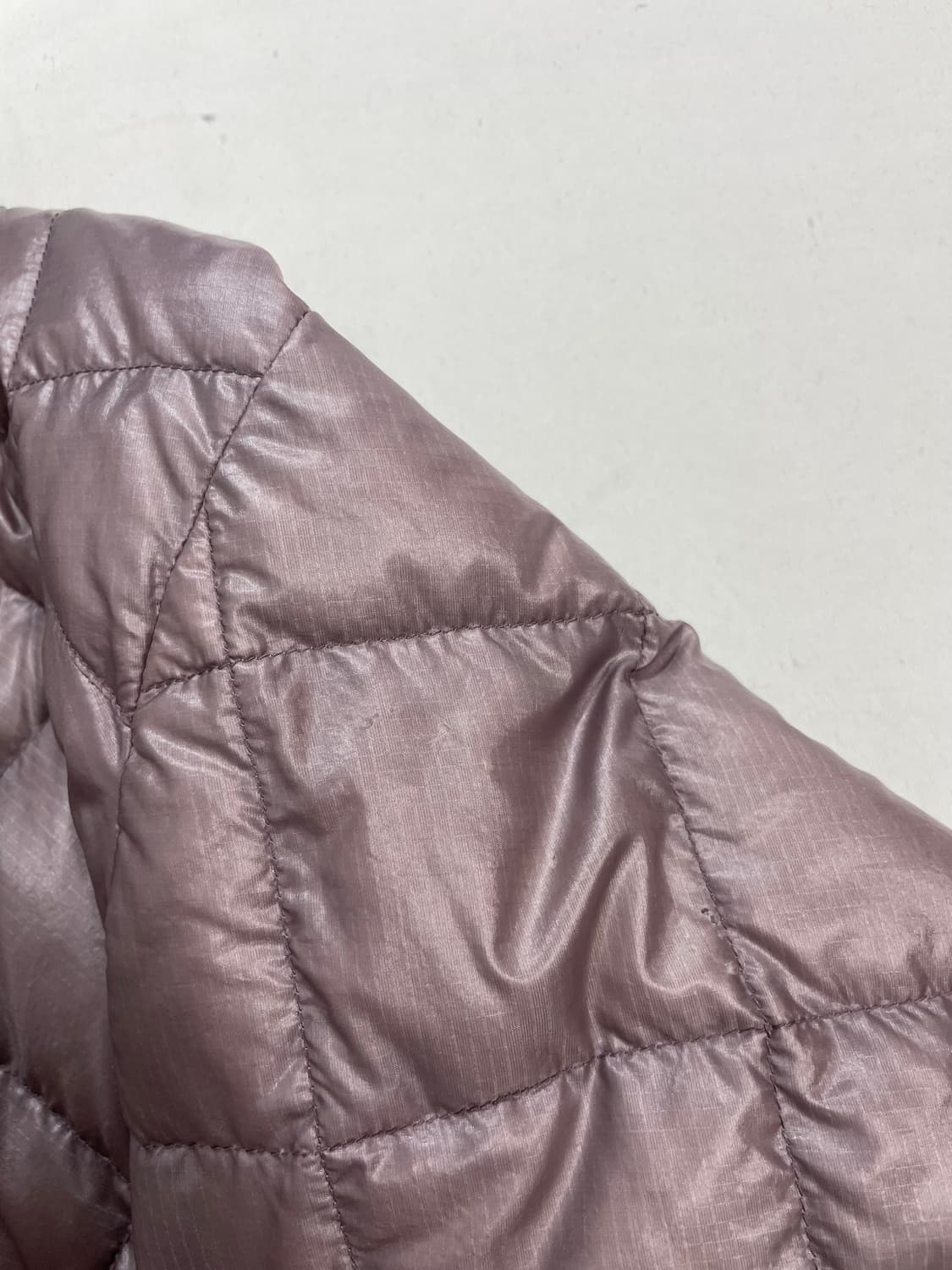 몽벨 재팬 다이아몬드 퀼팅 구스다운 경량패딩 상품이미지6