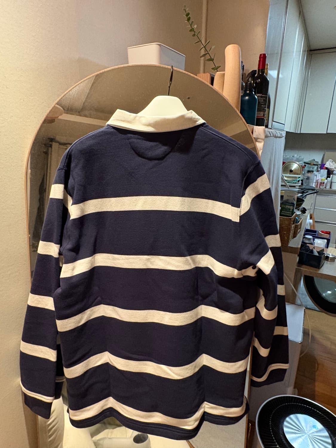 류준열 폴로 럭비티 판매합니다. 상품이미지3