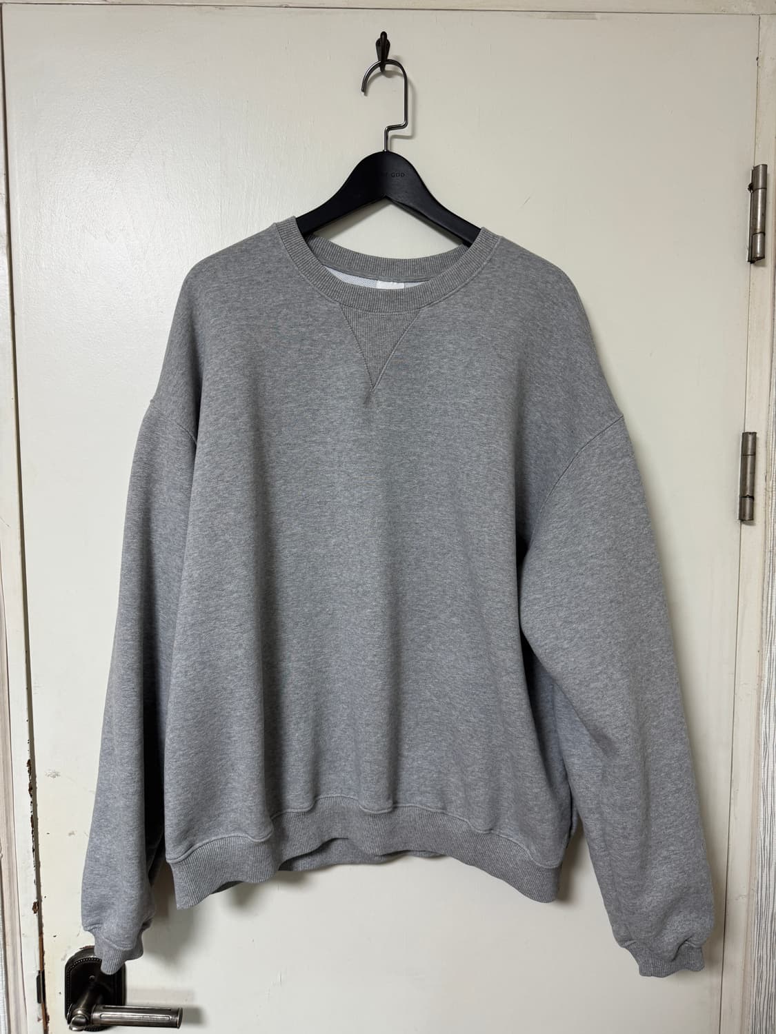 [M] 블랙아웃 스웻 맨투맨 그레이 상품이미지1