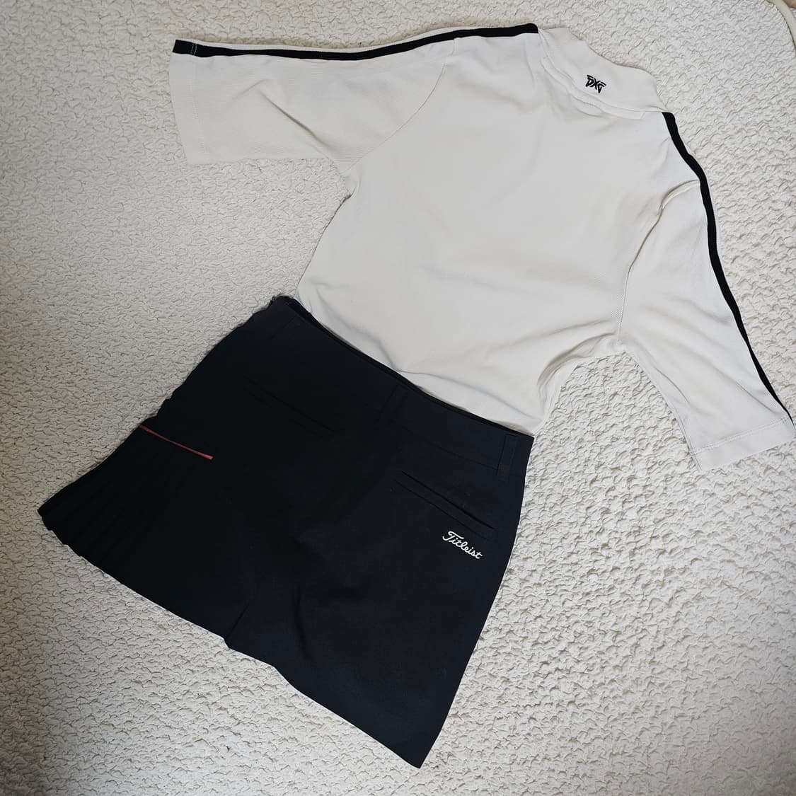 여성 정품 골프웨어 PXG상의 + 타이틀리스트 스커트 XS 상품이미지2