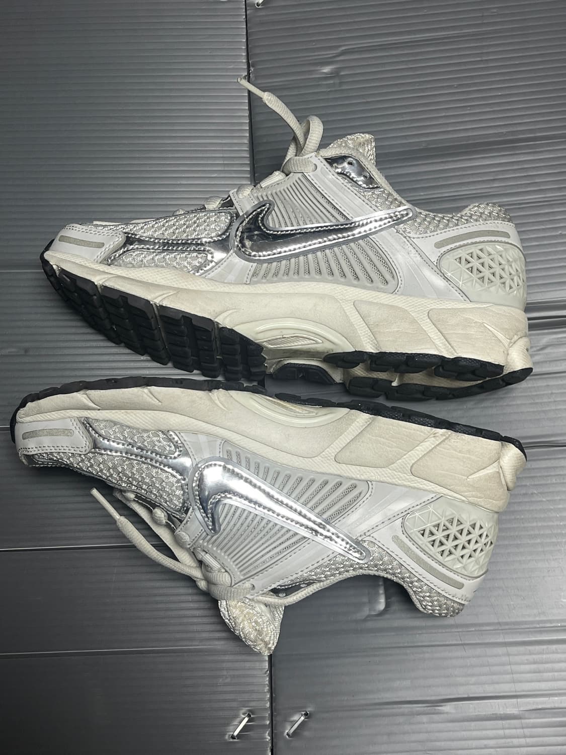 나이키 보메로 실버  상품이미지6