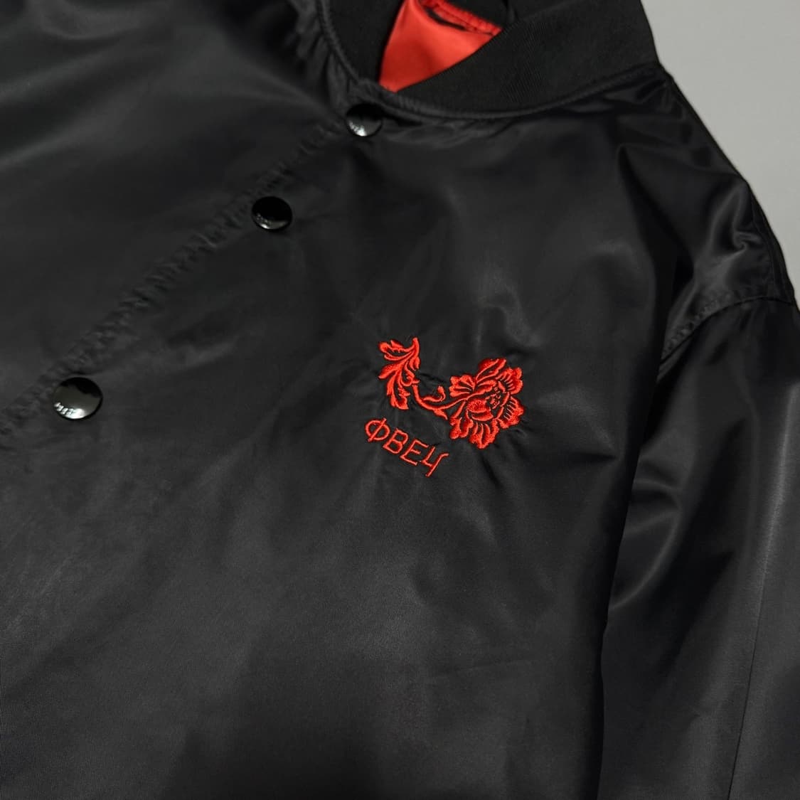 오베이(OBEY) 블랙컬러 양면 로고 집업 스타디움 자켓 상품이미지4
