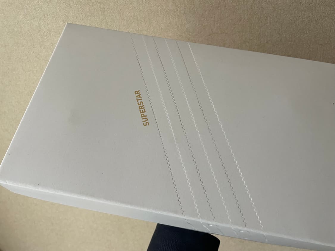 아디다스 슈퍼스타 블랙 pleasure 콜라보 상품이미지4