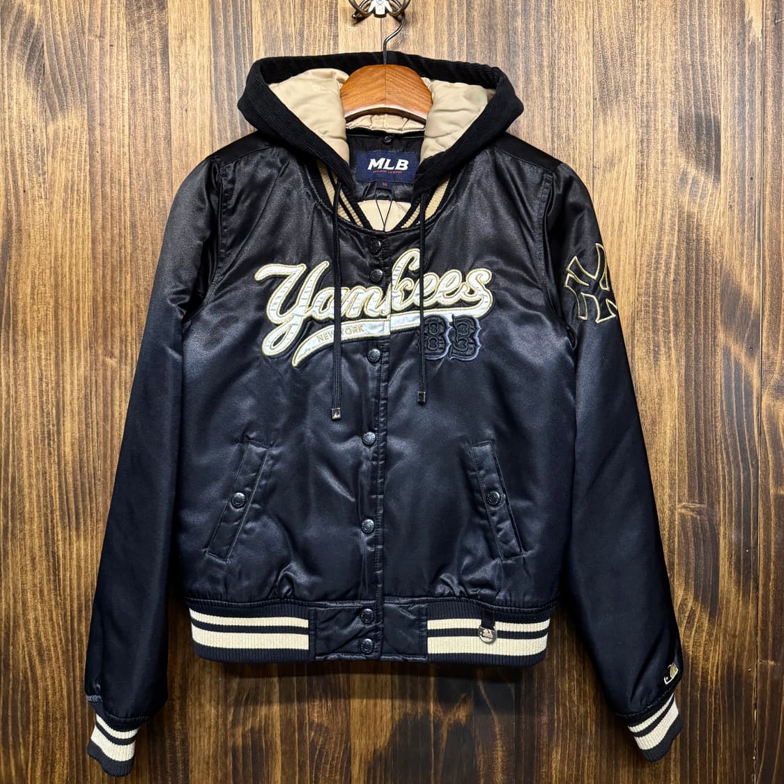 MLB gold yankees bomber hoodie jacket 상품이미지2