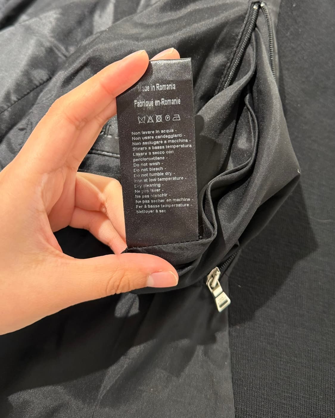 닐바렛 블랙 슬림핏 버진울 바이커 자켓  상품이미지9