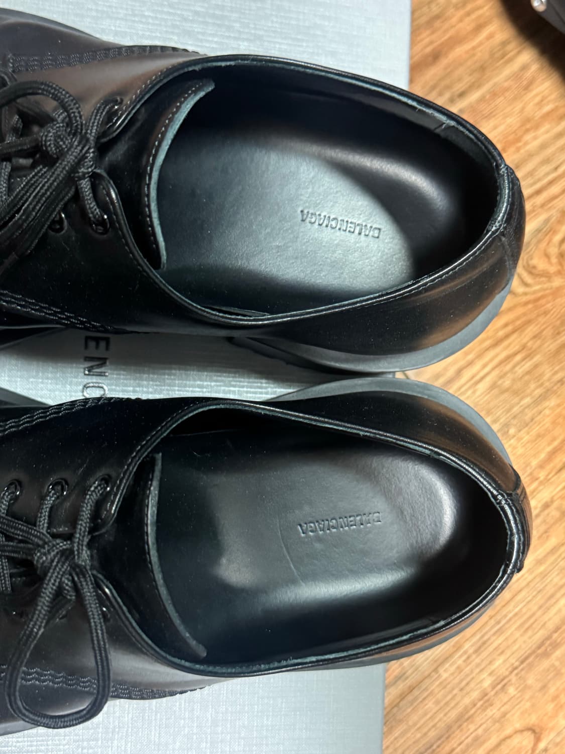 (43) 발렌시아가 HUMMER 허머 더비슈즈 블랙 상품이미지5