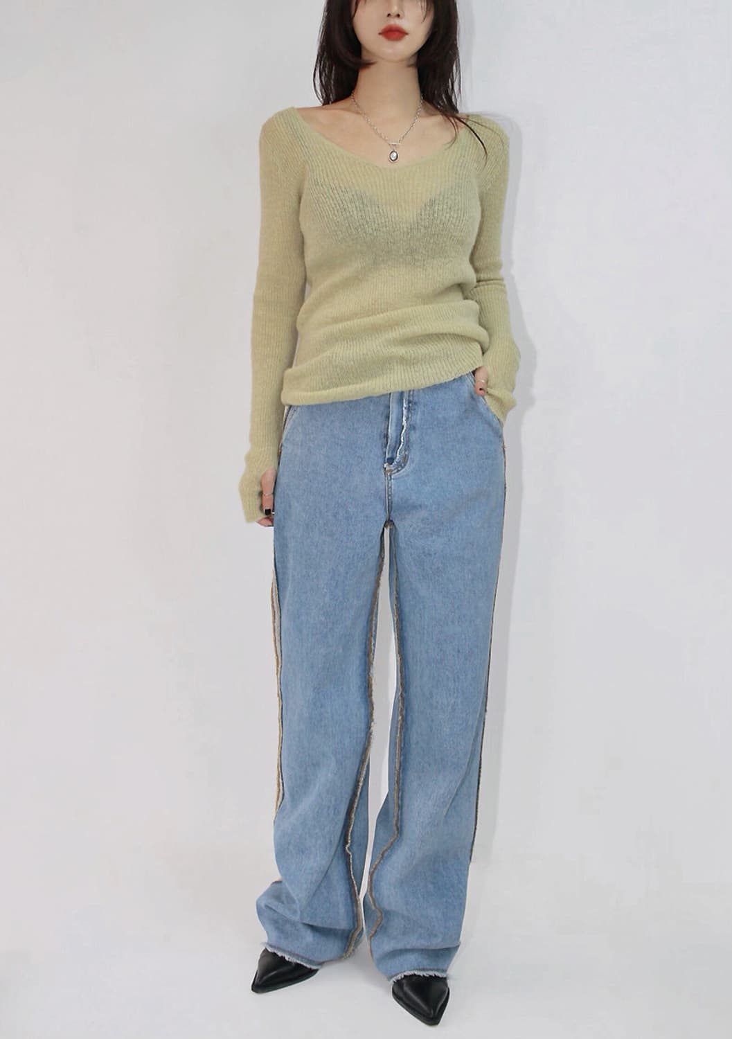 시크윈 브이넥 루즈핏 모헤어 여리 니트 상품이미지4