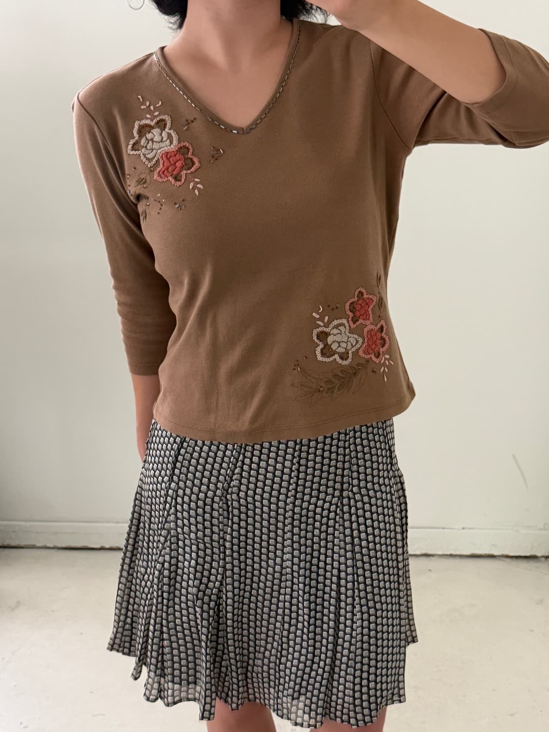 일본빈티지 자수 비즈 브이넥 상품이미지1