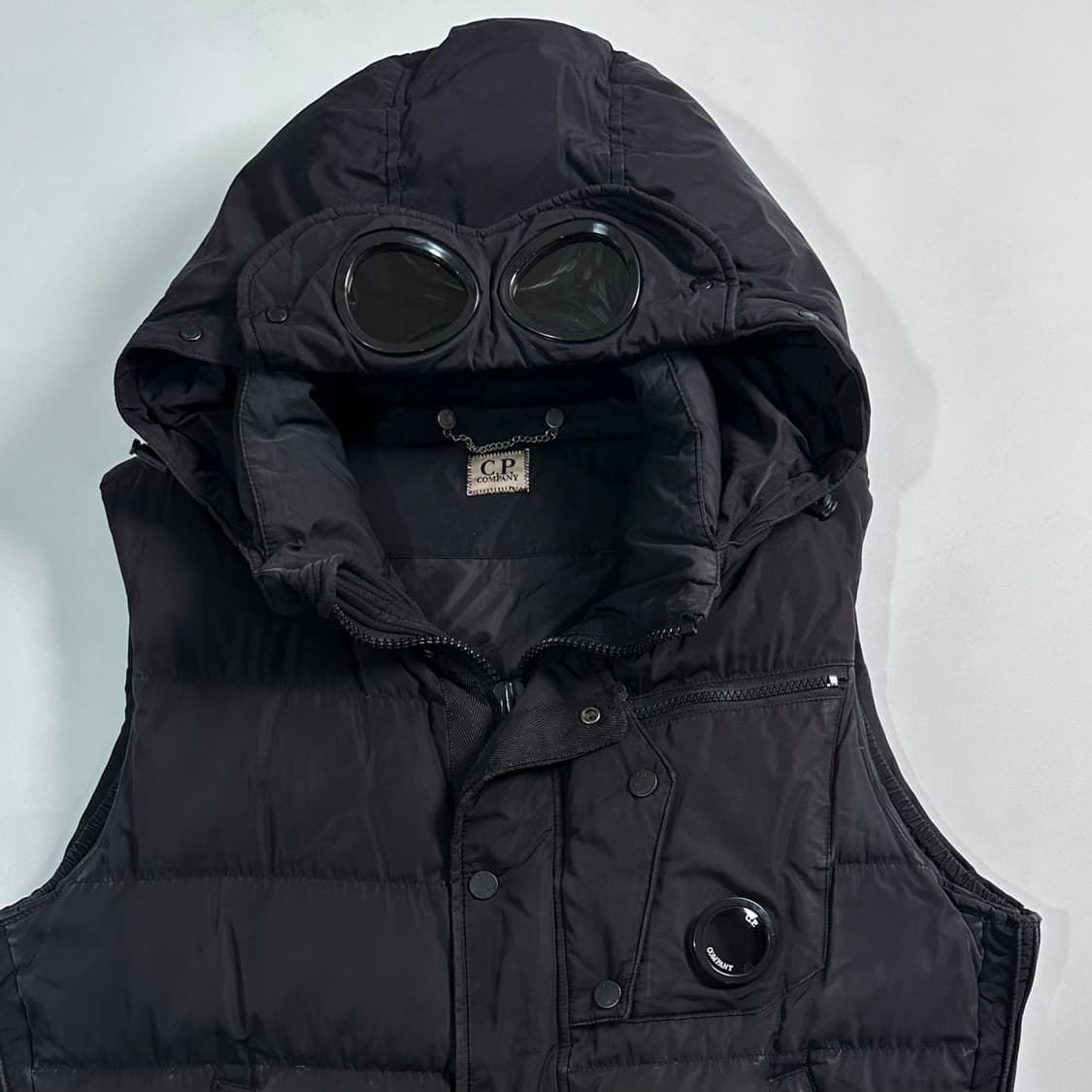  CP컴퍼니 고글 다운 베스트  상품이미지3