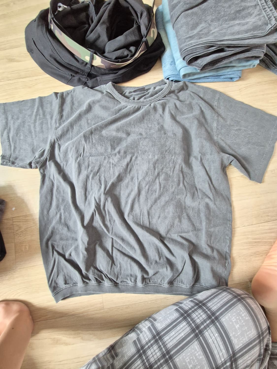 반팔 판매합니다. 상품이미지8