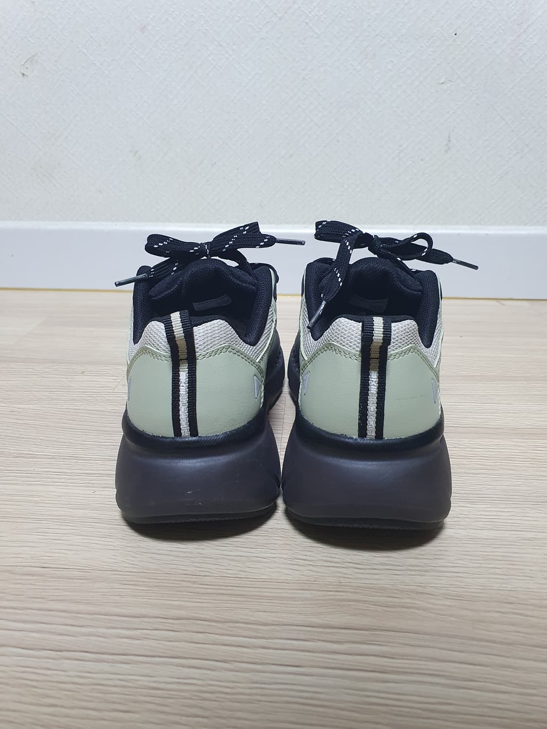 아키클래식 범퍼트레이너 운동화 240 상품이미지5