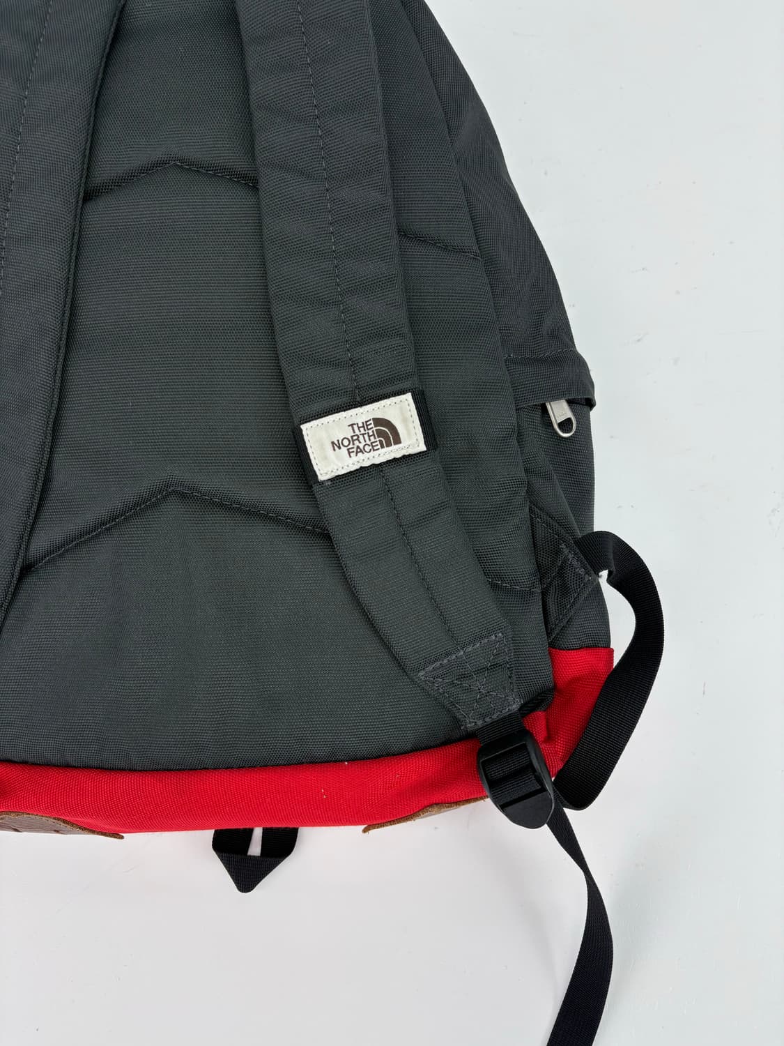 THENORTHFACE 노스페이스 백팩 레드차콜 상품이미지4