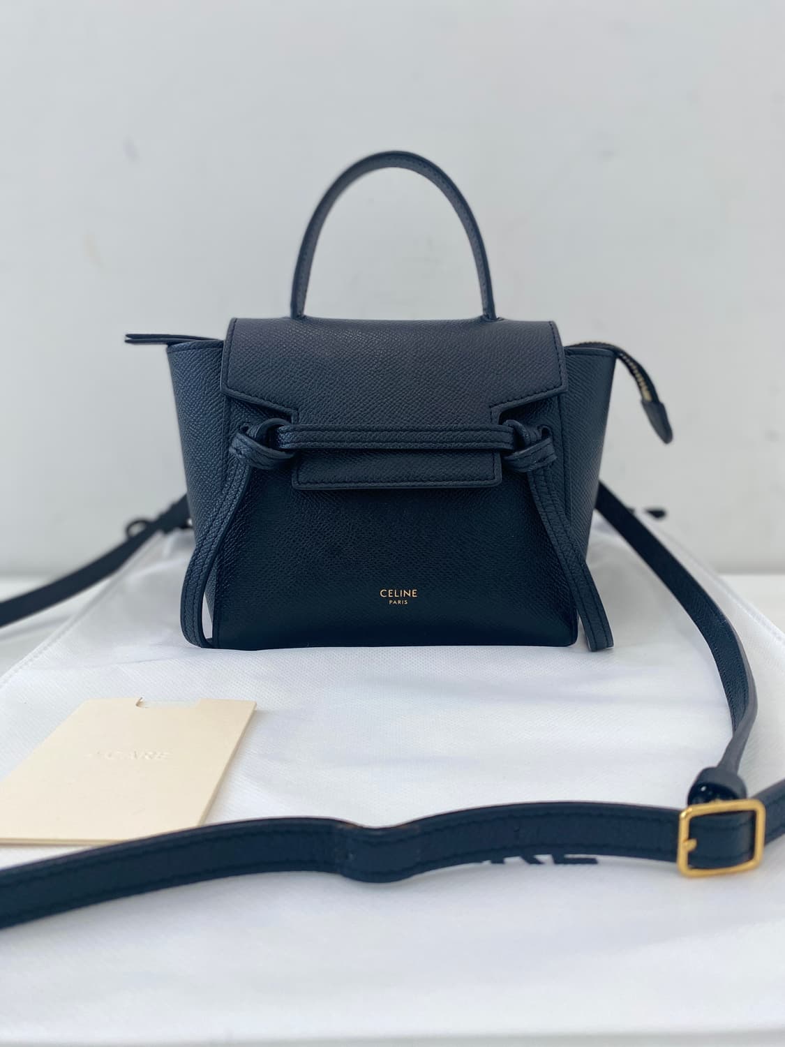 셀린느 피코 블랙 벨트백 상품이미지3