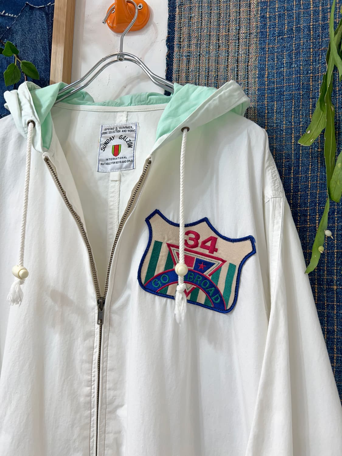 SUNDAY GALZON  Hooded Zip-Up 상품이미지3