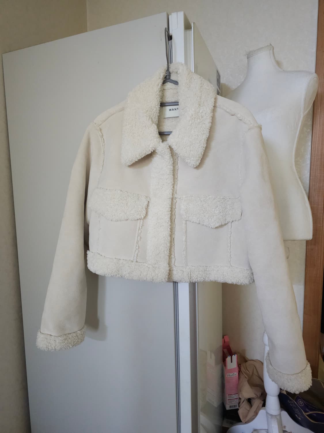 WANT  크롭 무스탕 아이보리 상품이미지1