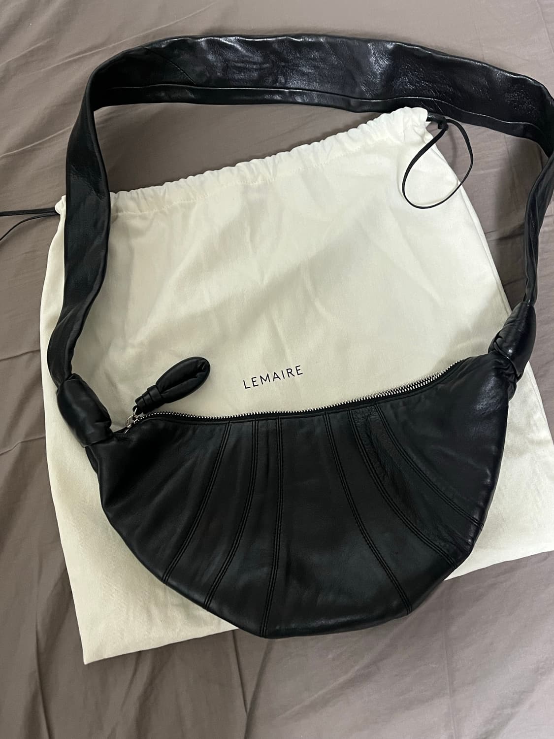 르메르 크루아상 스몰백 상품이미지2