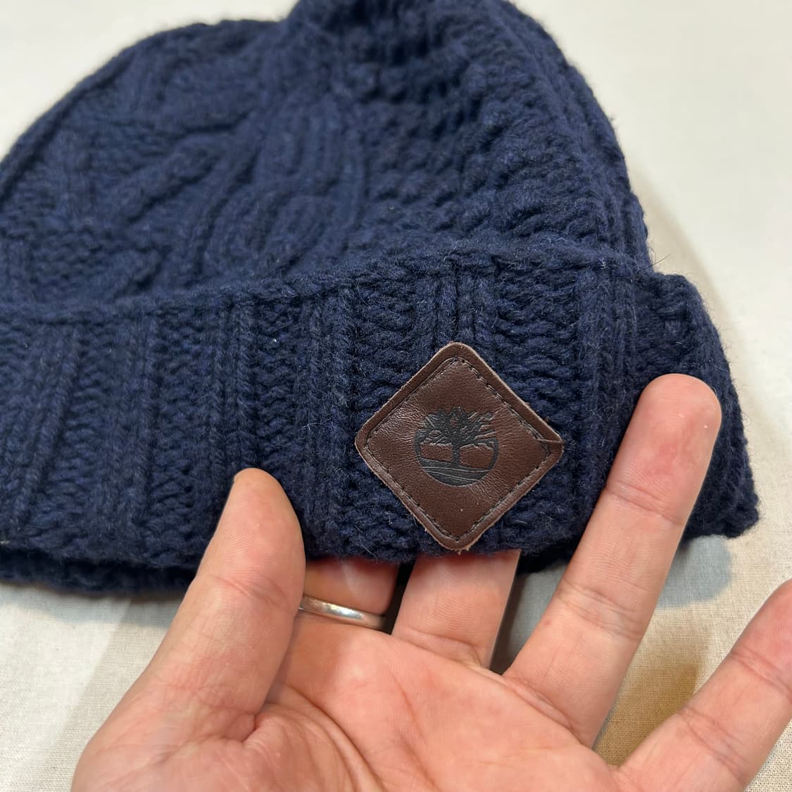 팀버랜드 네이비 가죽패치 니트 비니 모자 상품이미지2