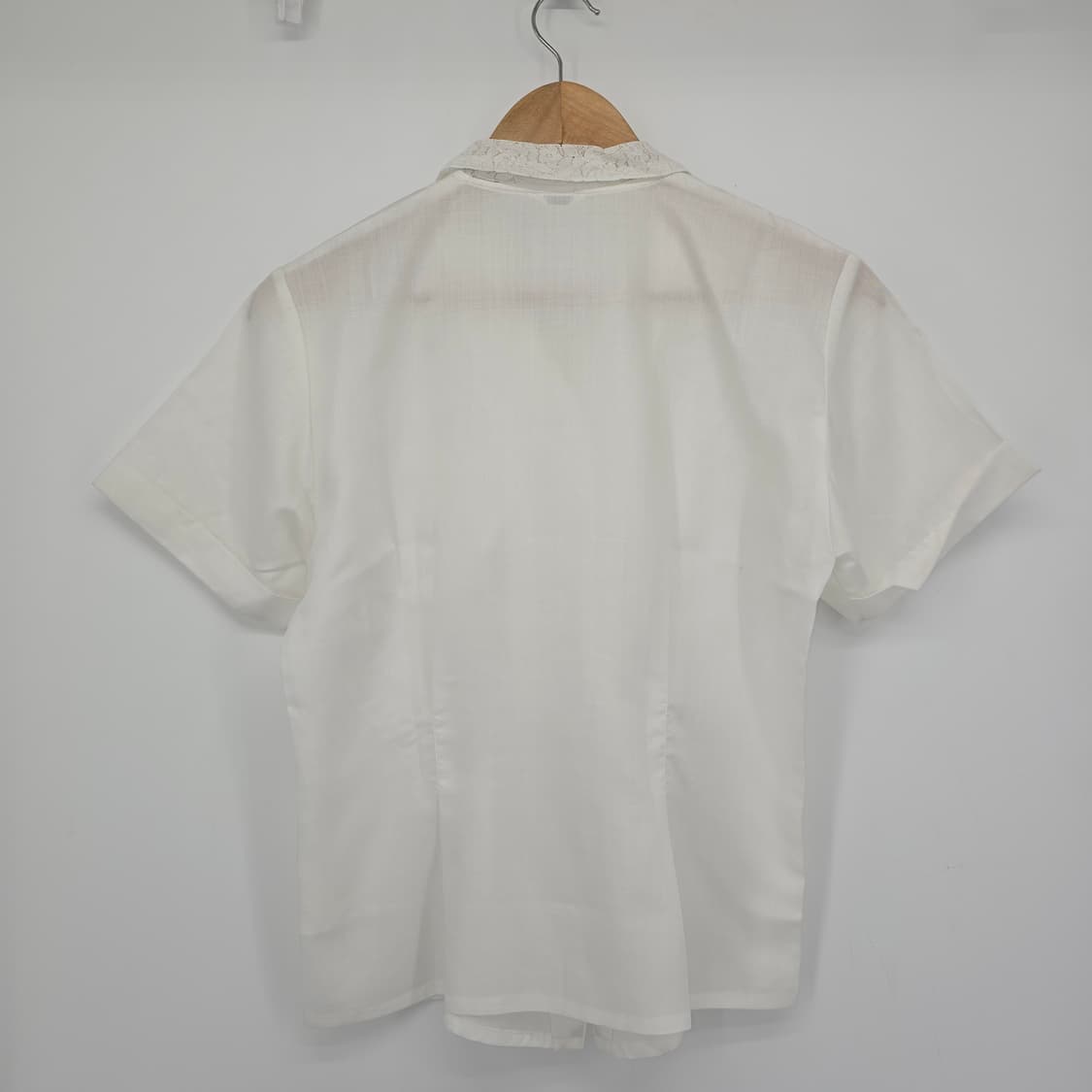 COLELLE 화이트 레이스 칼라 반팔 블라우스 상품이미지5