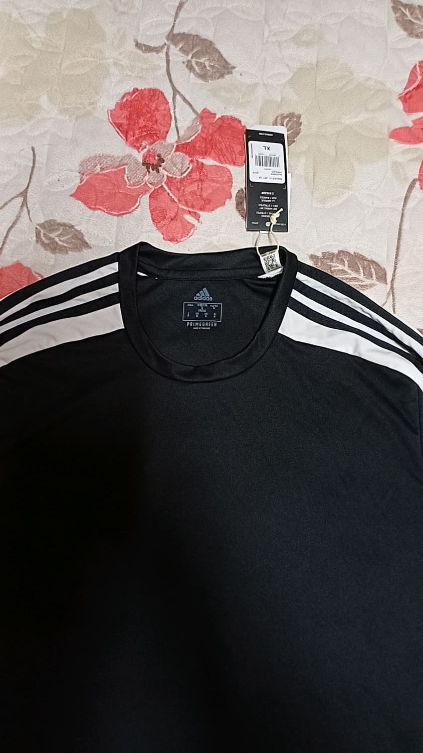 아디다스 미사용 기능성티 실측100 가슴53 기장73 상품이미지4