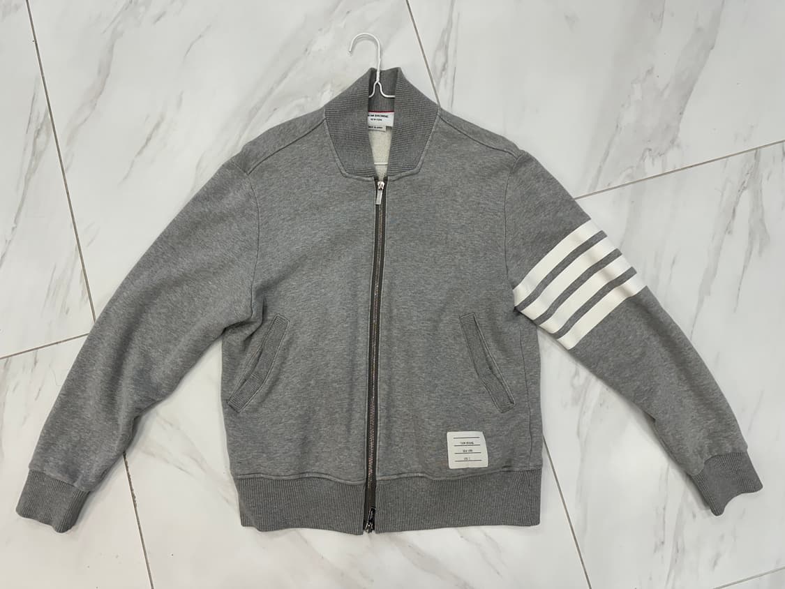 톰브라운 블루종 봄버 자켓 상품이미지1