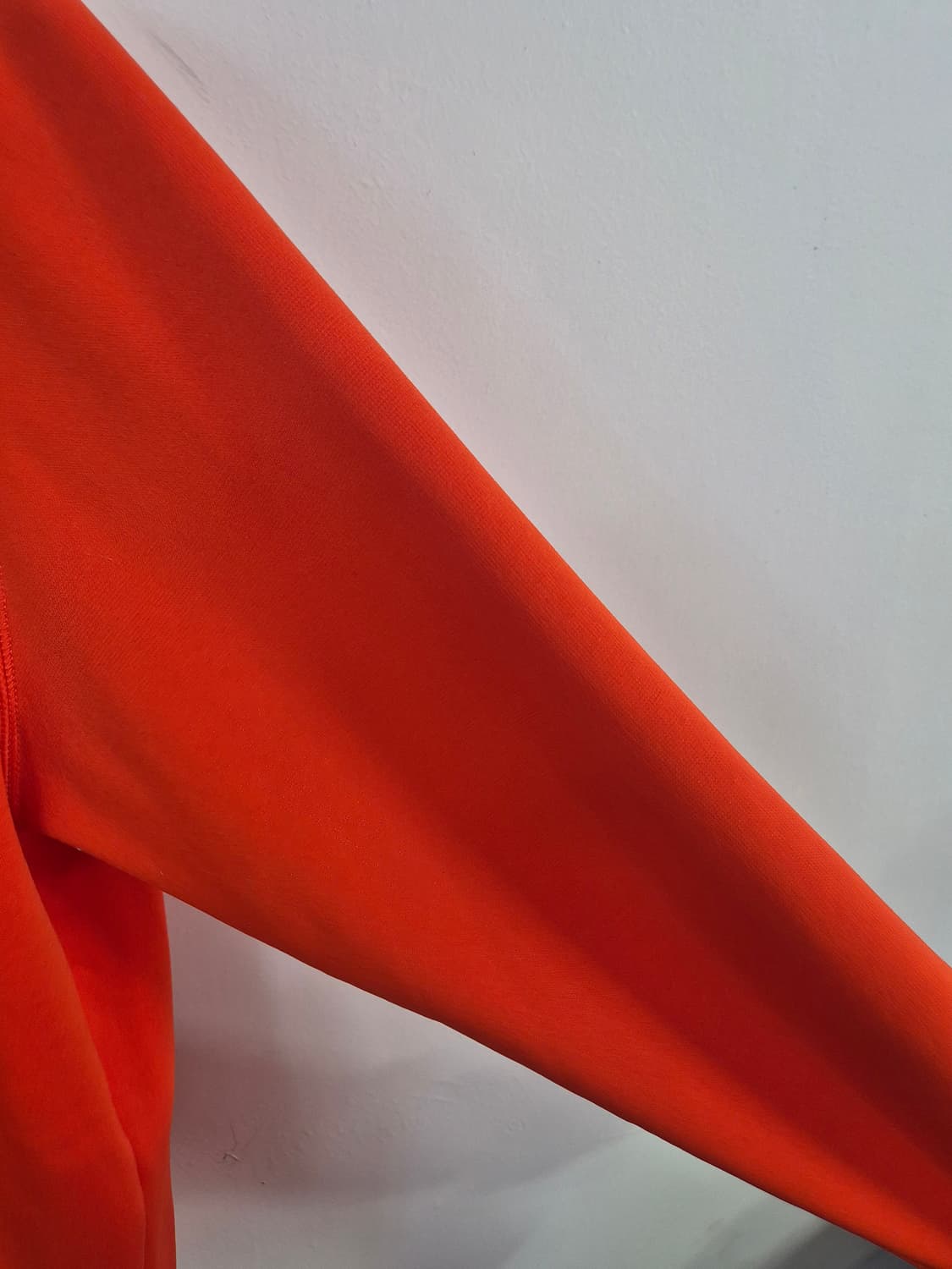 언더아머 오렌지색 후드 집업 상품이미지4