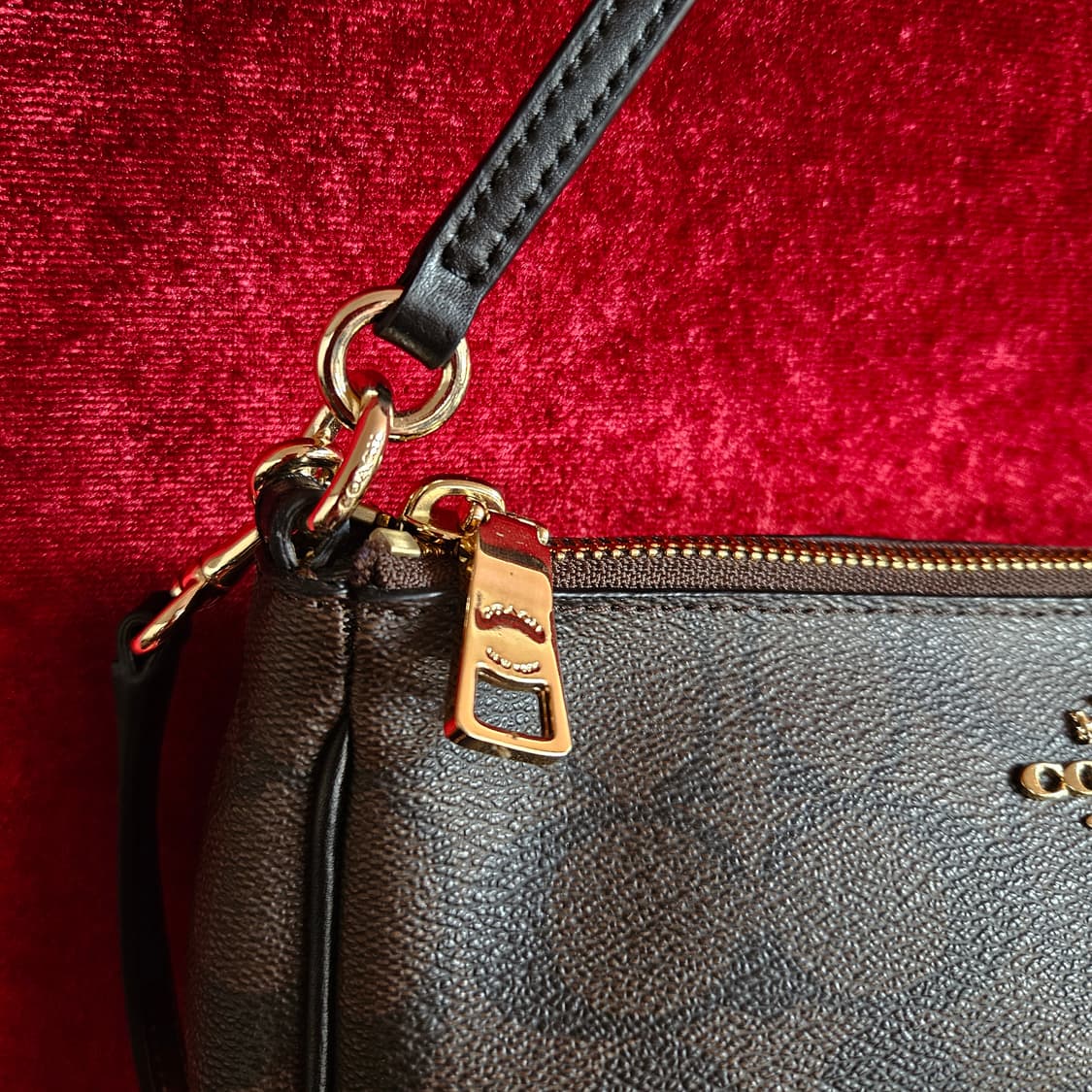 코치(Coach) 시그니쳐 탑핸들 미니 숄더 크로스백  상품이미지4