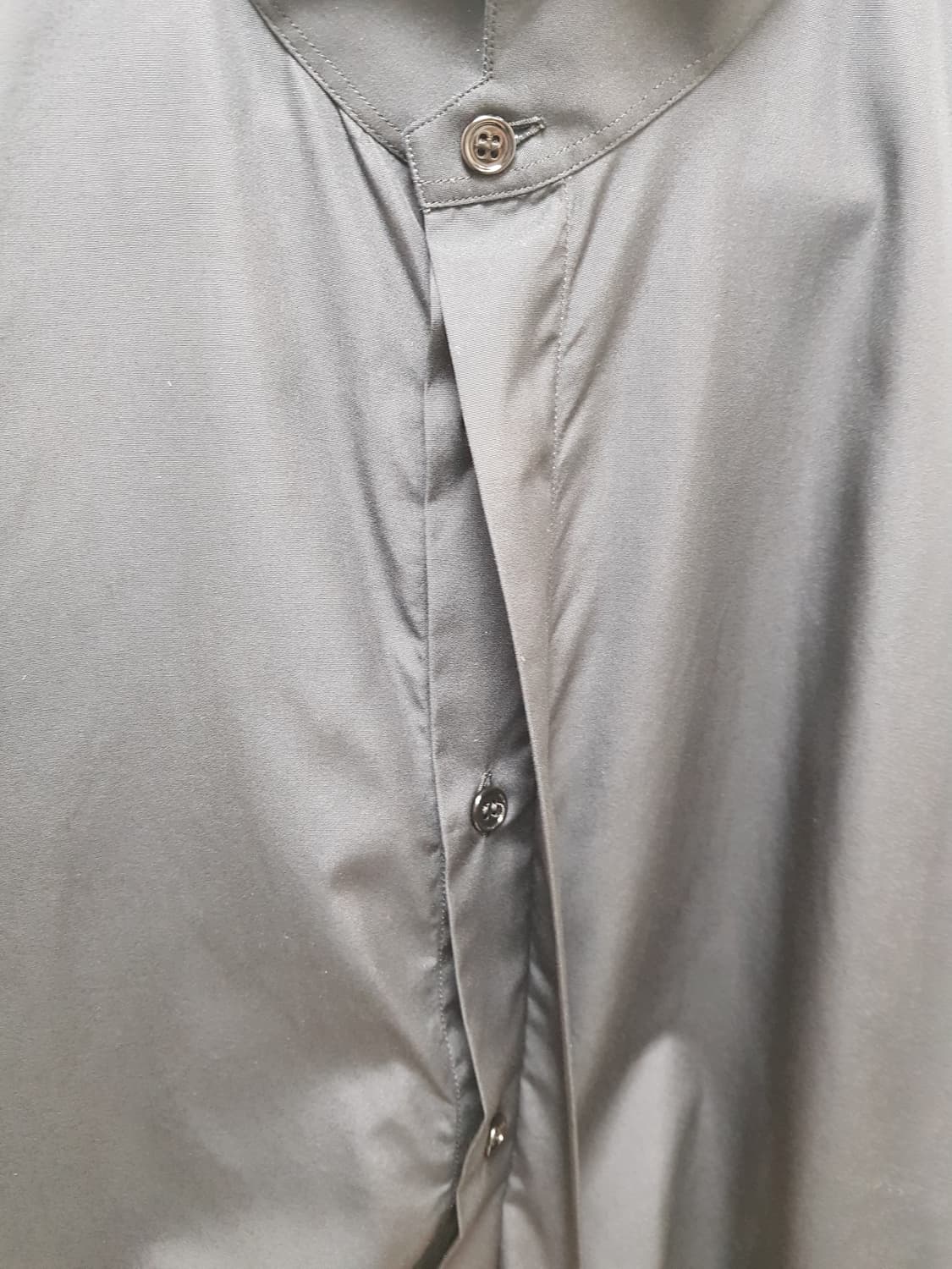 [13aw/41] 생로랑 블랙셔츠 히든버튼 상품이미지4