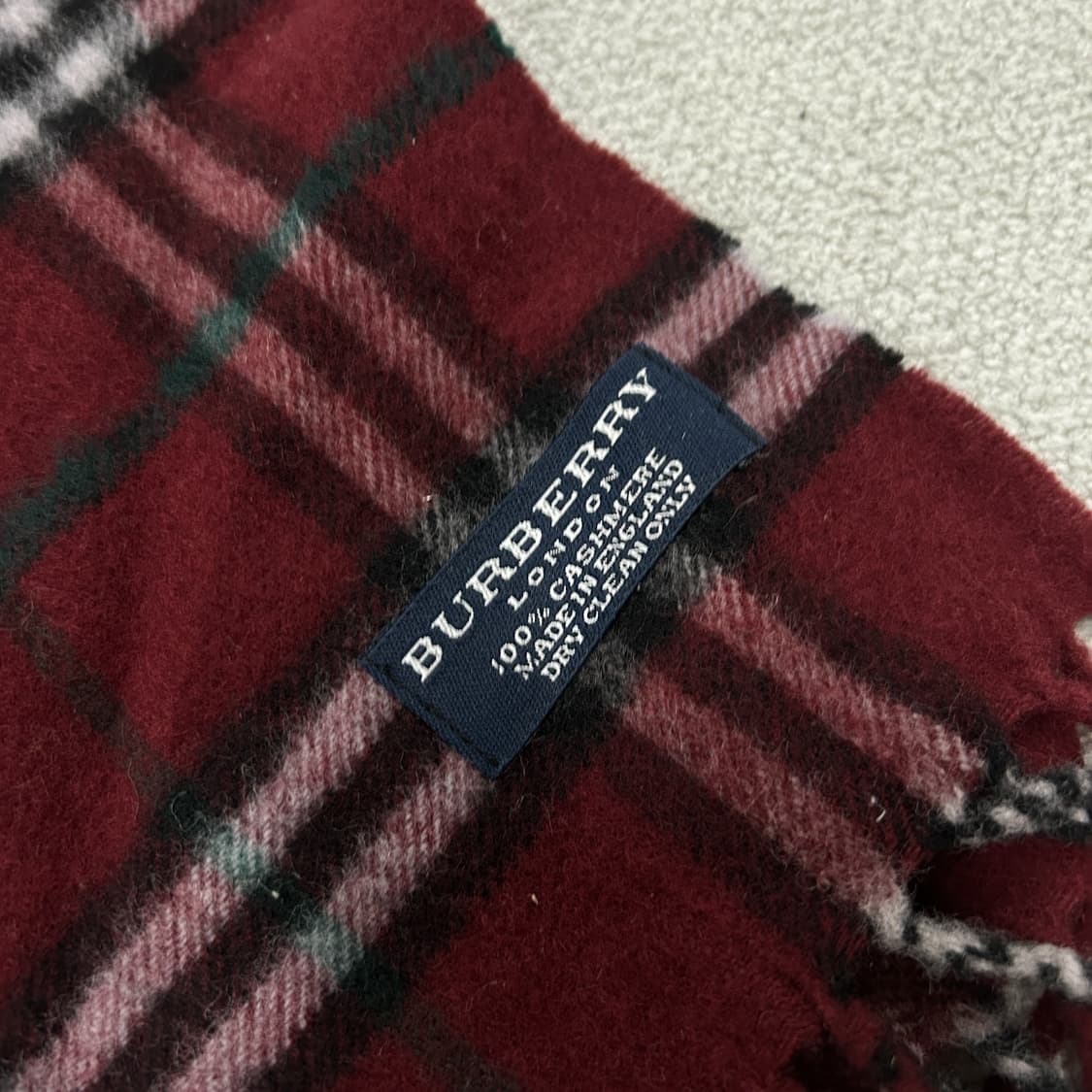 버버리 레드 체크 캐시미어 머플러 상품이미지2