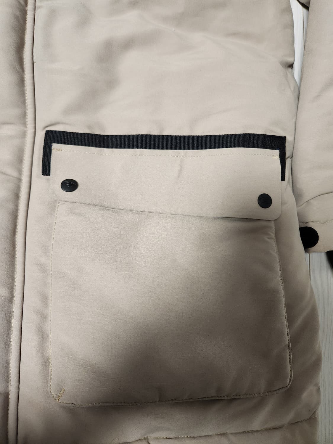 아이더 카라스 다운 패딩 지켓 사이즈95(m)

사용감 및 군데군데 오염 상품이미지5