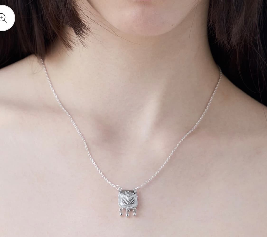 EnSage 엔세이지 플로럴 실버 파우치 목걸이 상품이미지2