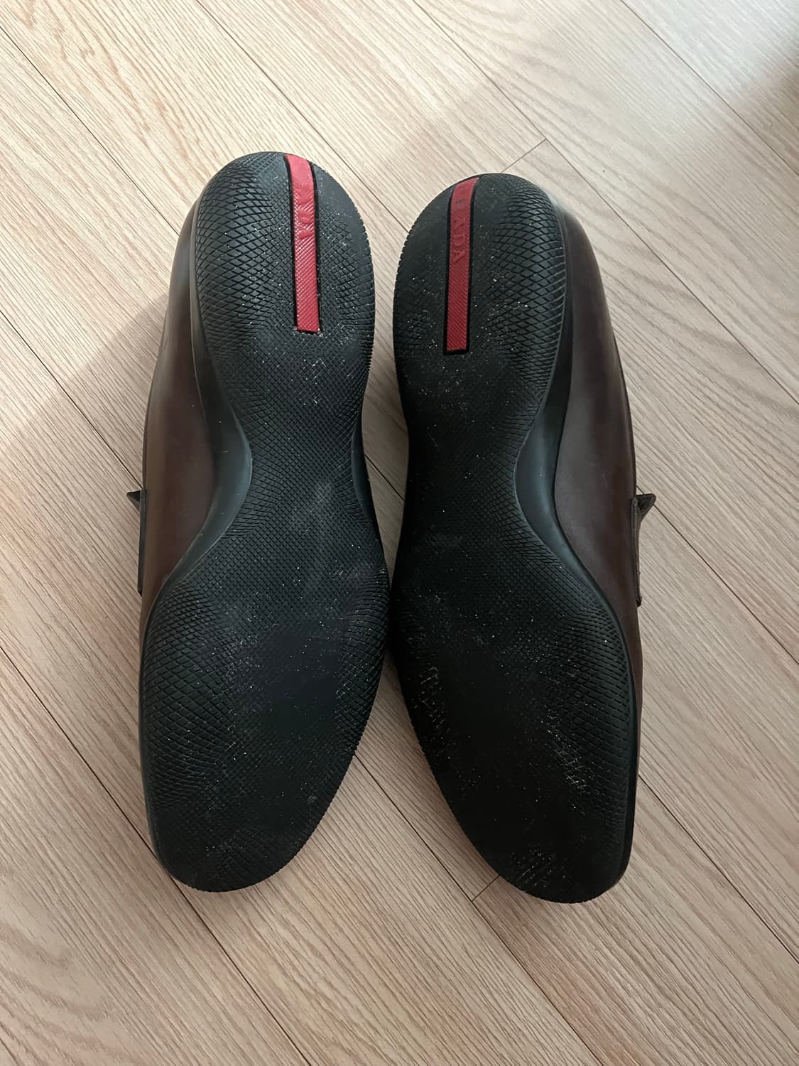 [9.5] 프라다 스포츠 브라운 레더 로퍼 상품이미지3