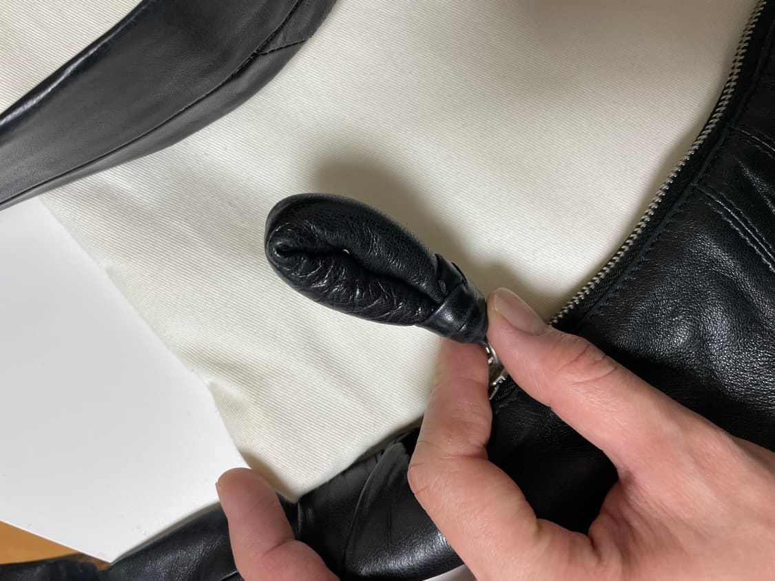 르메르 스몰 크루아상 백 소프트 나파 레더 블랙 상품이미지8