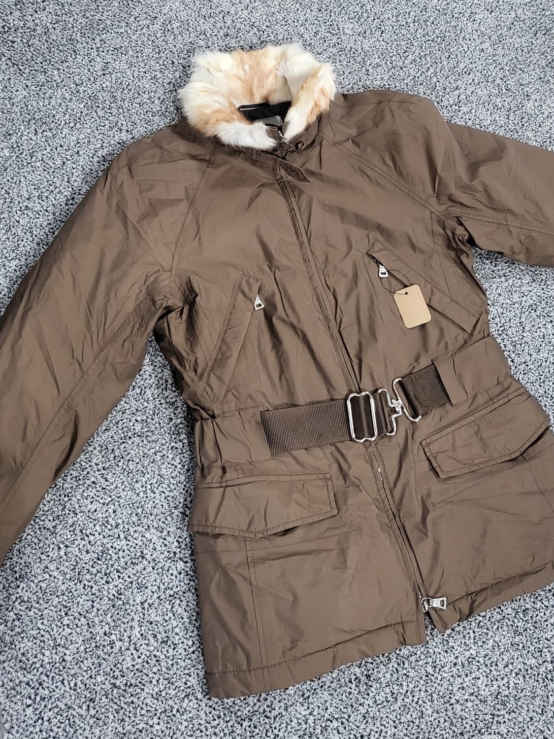 프라다(PRADA) 여성용 패딩 코트 상품이미지2