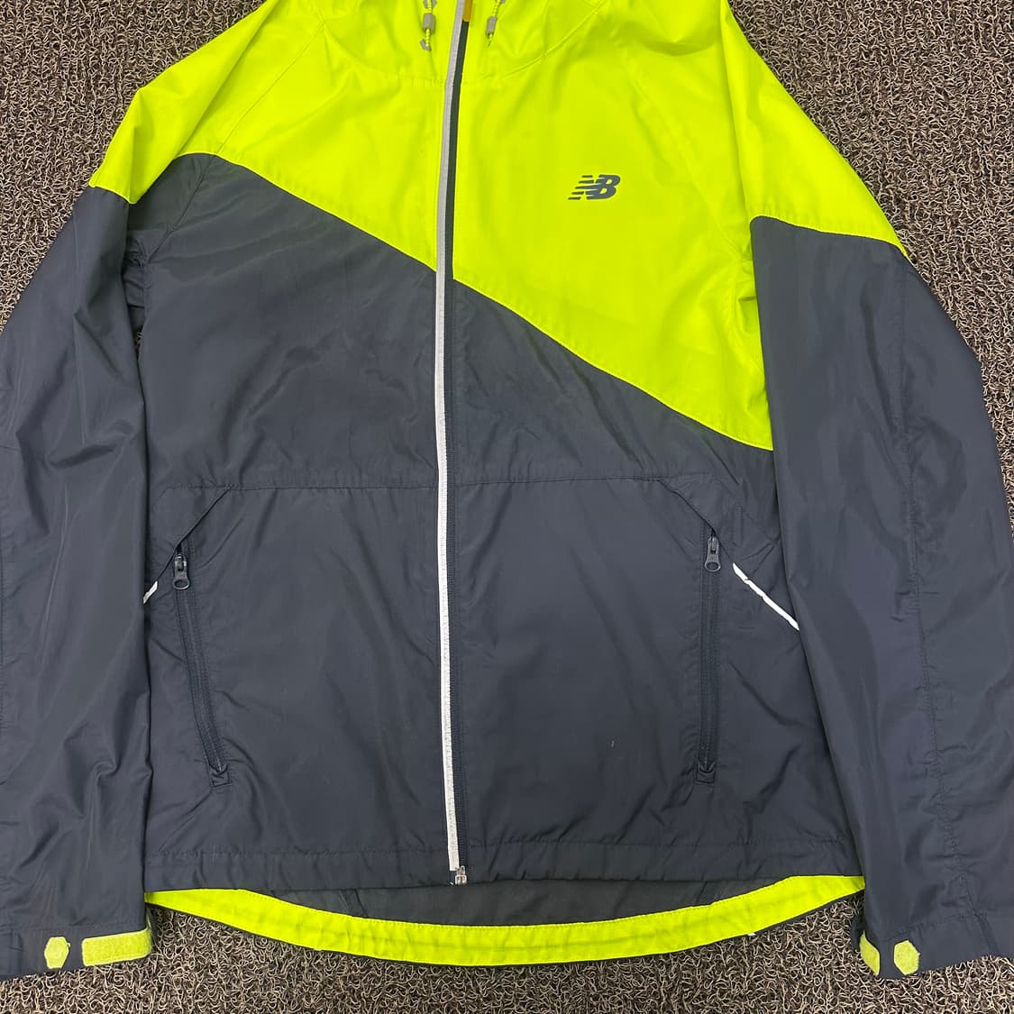 뉴발란스 형광 바람막이 자켓 운동복 M 상품이미지3