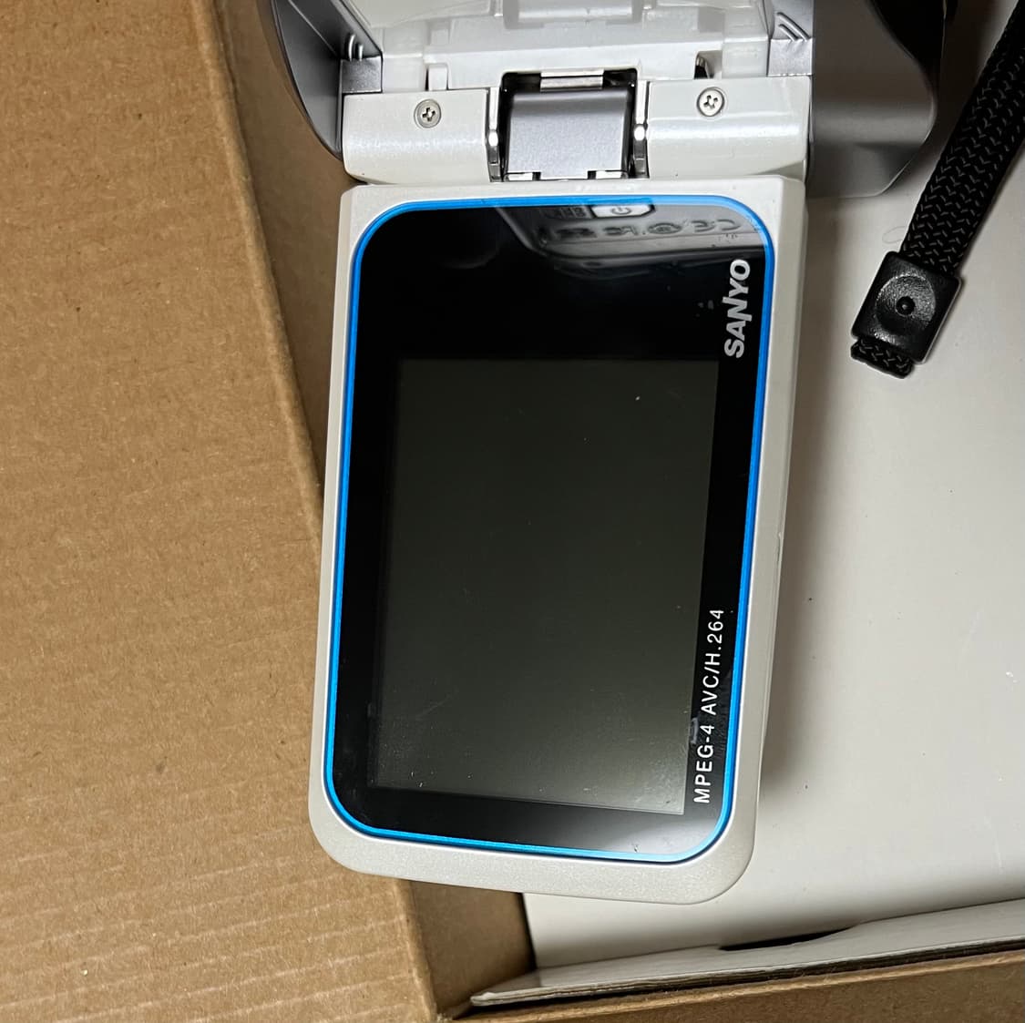 산요작티 캠코더 sanyo E2(ca8) 화이트 상품이미지2