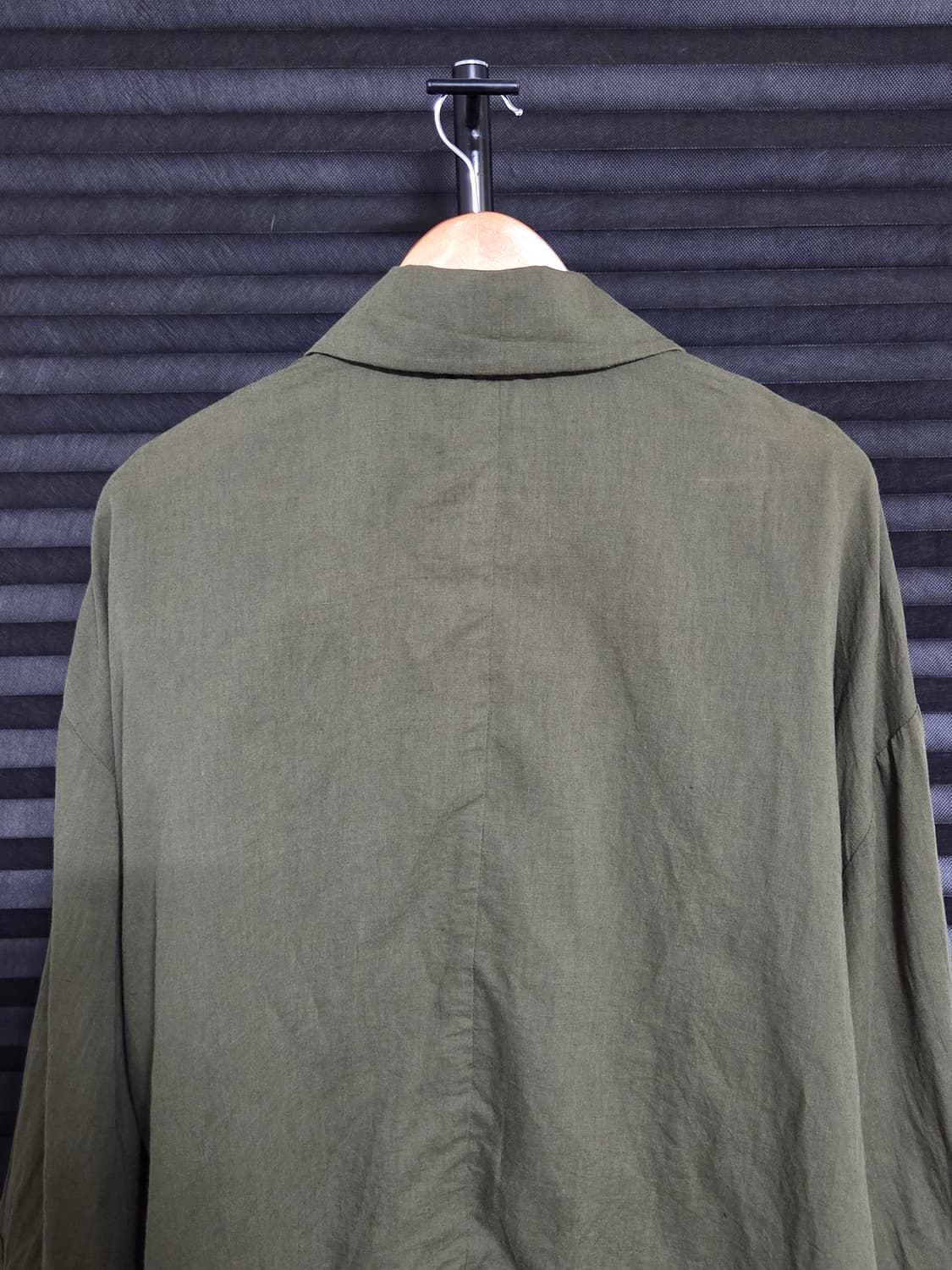 [스튜디오 톰보이] 린넨 코튼 투포켓 크롭 셔츠 자켓 | 00215 상품이미지6